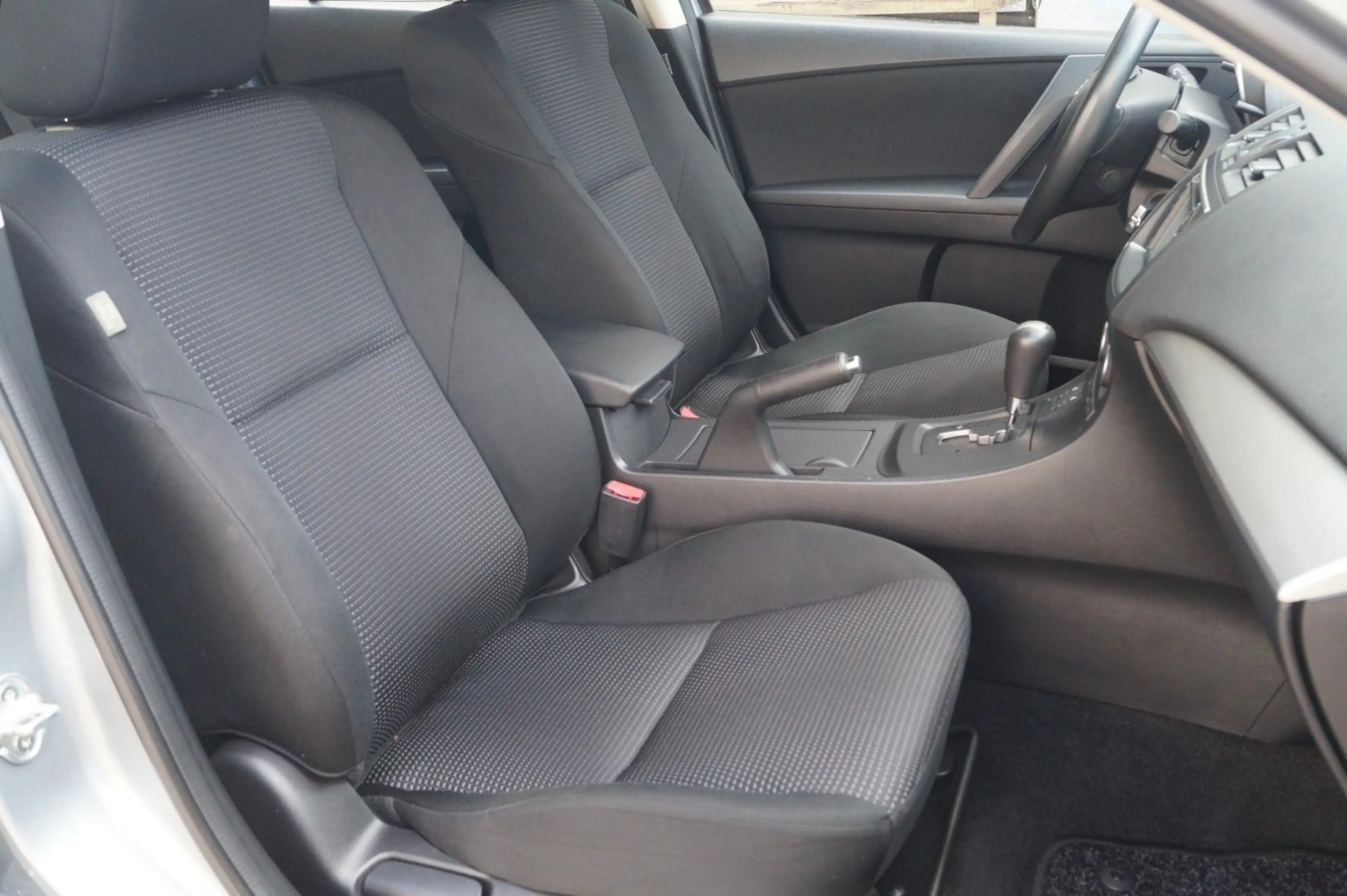 Mazda 3 Edition +Automatik+Navi+Sitzhzg.+PDC+ — photo 15