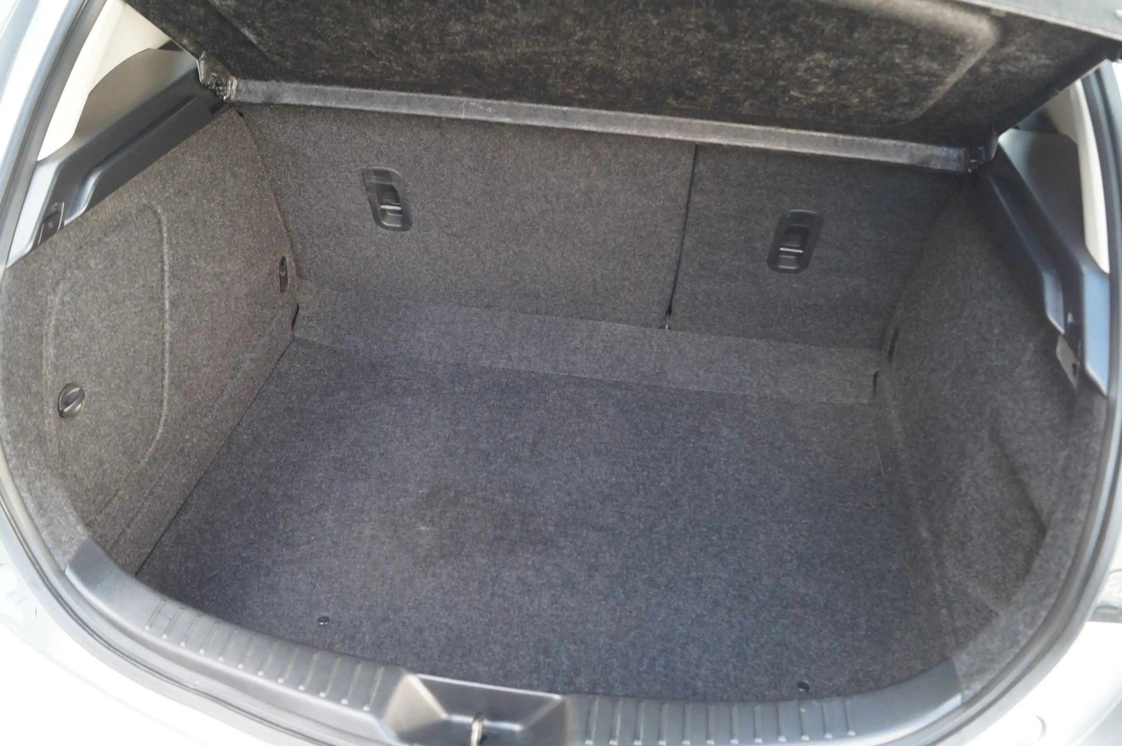 Mazda 3 Edition +Automatik+Navi+Sitzhzg.+PDC+ — photo 23
