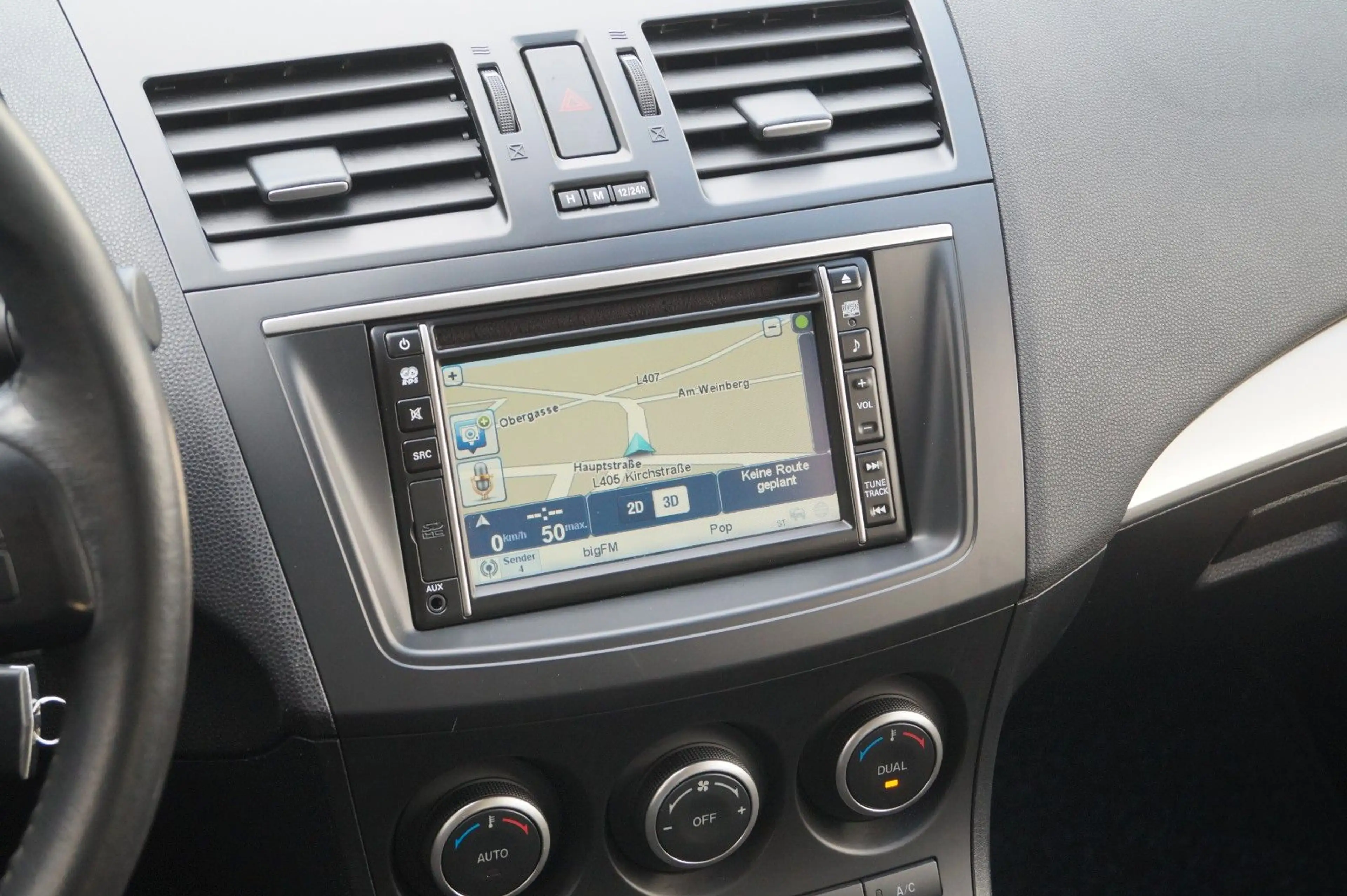 Mazda 3 Edition +Automatik+Navi+Sitzhzg.+PDC+ — photo 16