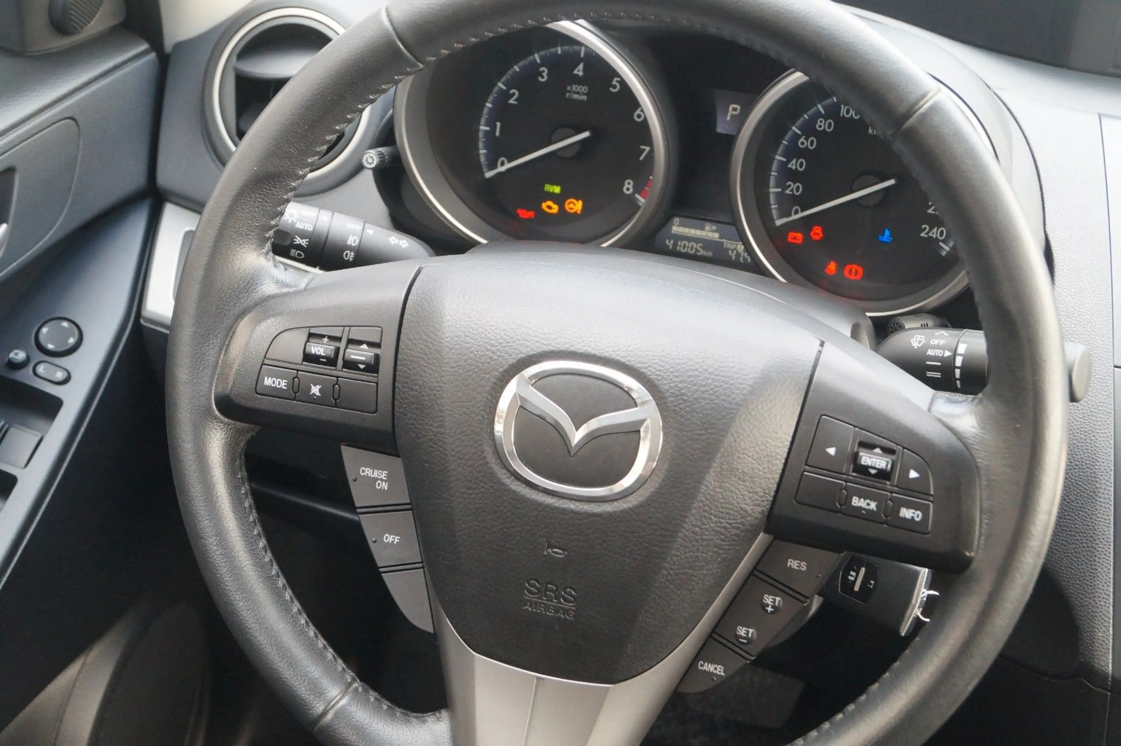 Mazda 3 Edition +Automatik+Navi+Sitzhzg.+PDC+ — photo 21