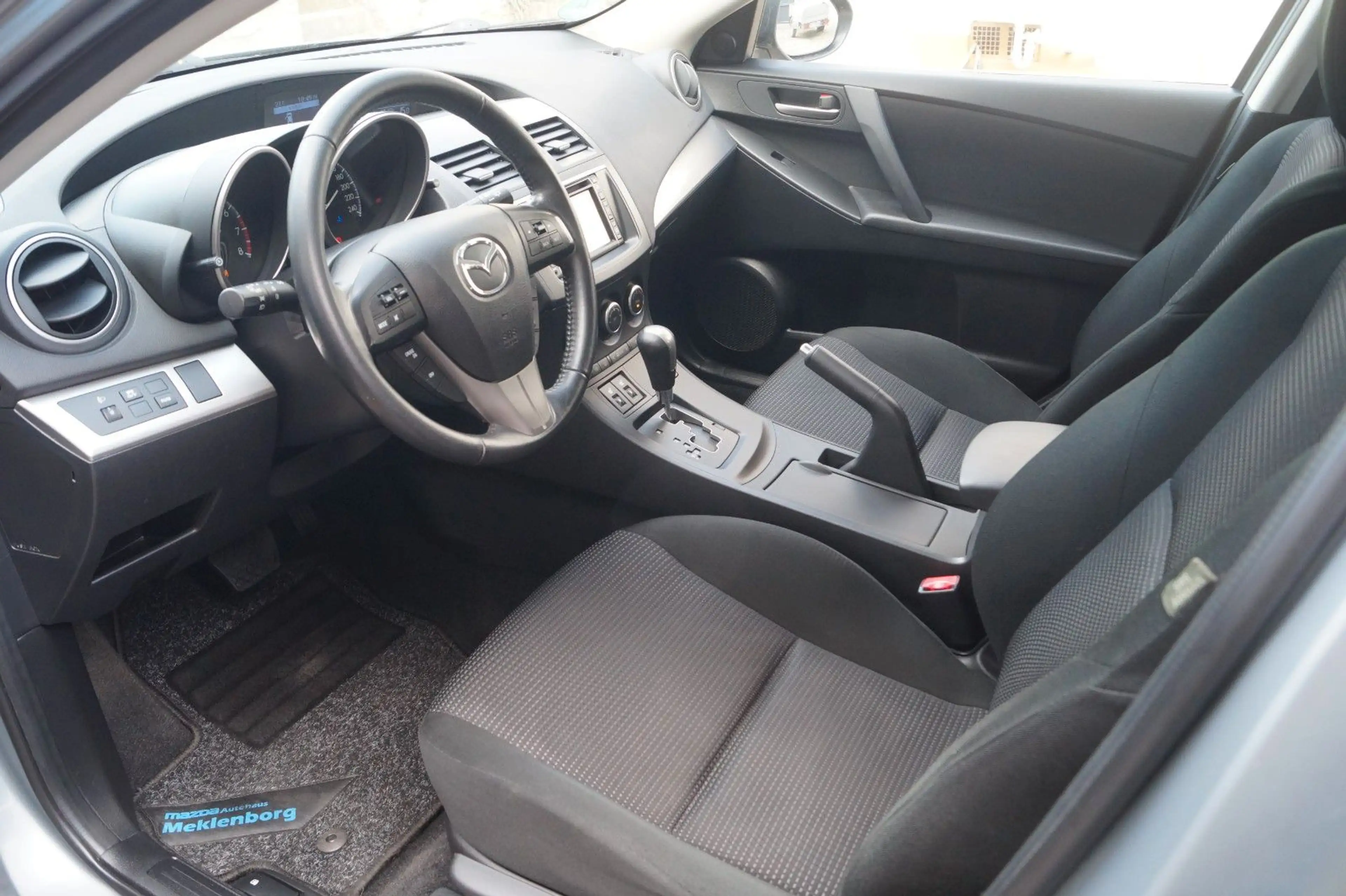 Mazda 3 Edition +Automatik+Navi+Sitzhzg.+PDC+ — photo 11
