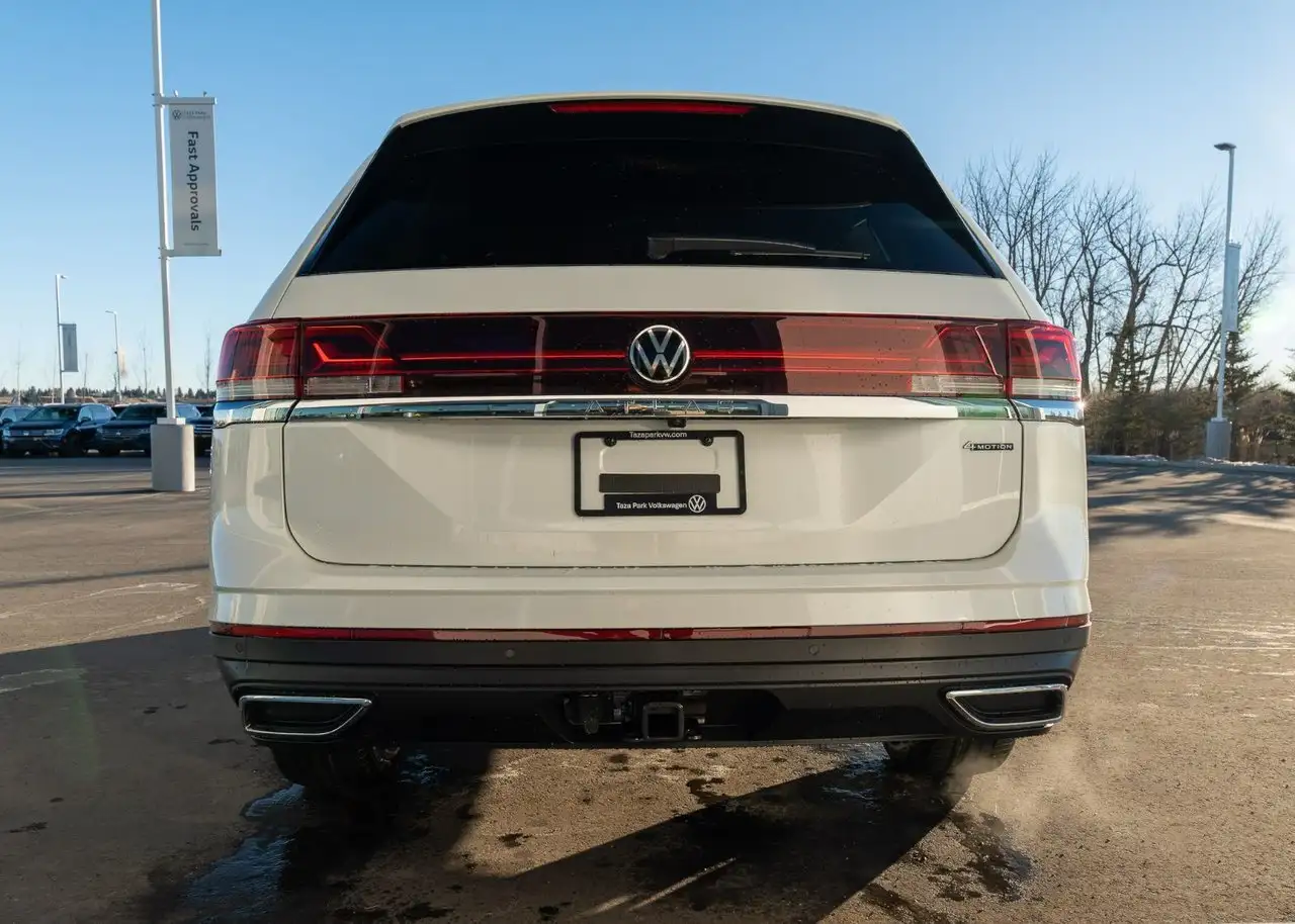 Volkswagen Atlas снимка Volkswagen Atlas