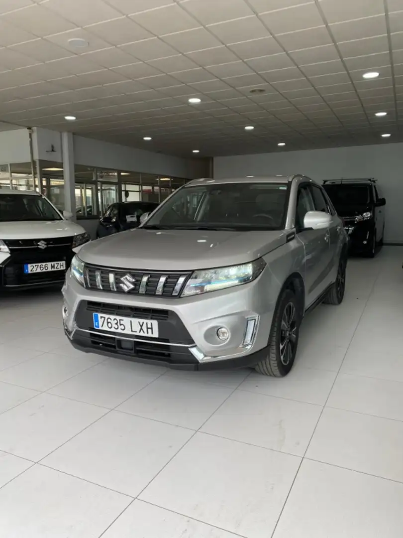 Suzuki Vitara 1.5L GLX Strong Hybrid 4WD Plateado - 1