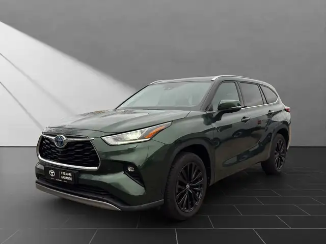 Toyota Highlander Hybrid Luxury 7 SITZER+LEDER+HuD+JBL