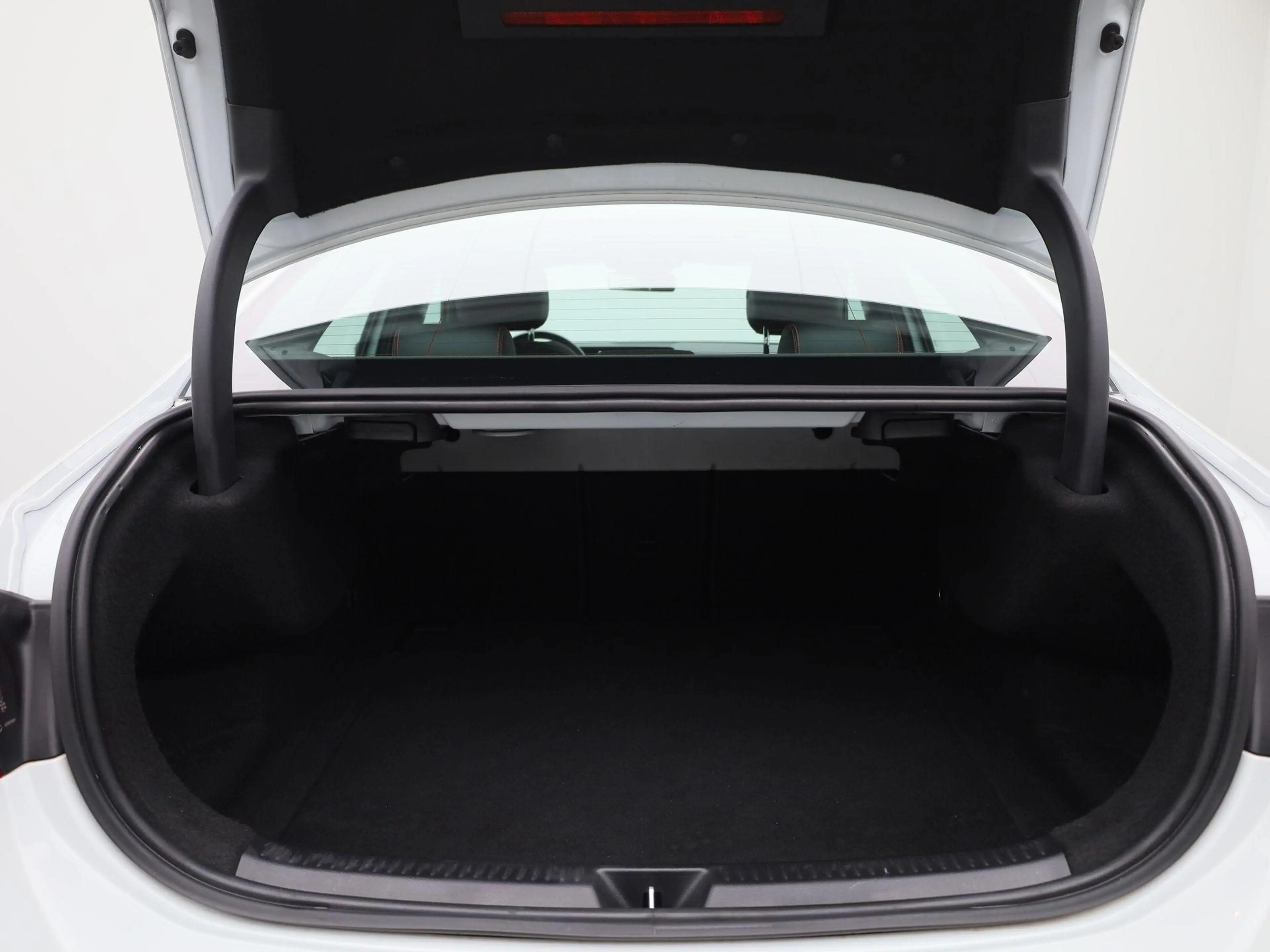 Mercedes-Benz A 200 Business Solution AMG | Wordt Verwacht | Apple Car — photo 15