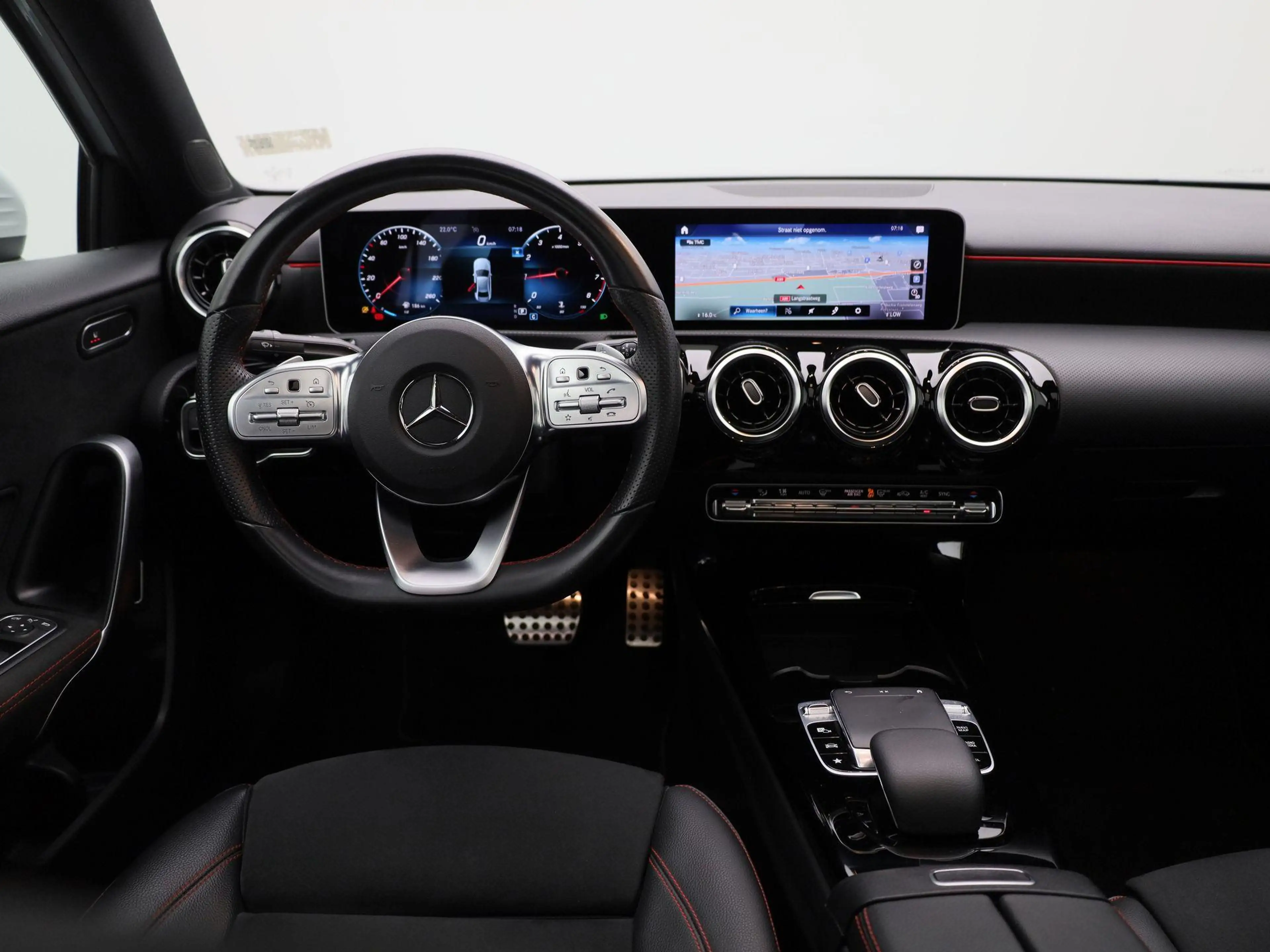 Mercedes-Benz A 200 Business Solution AMG | Wordt Verwacht | Apple Car — photo 8