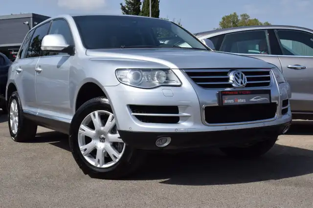 2007 Volkswagen Touareg in Grey for sale