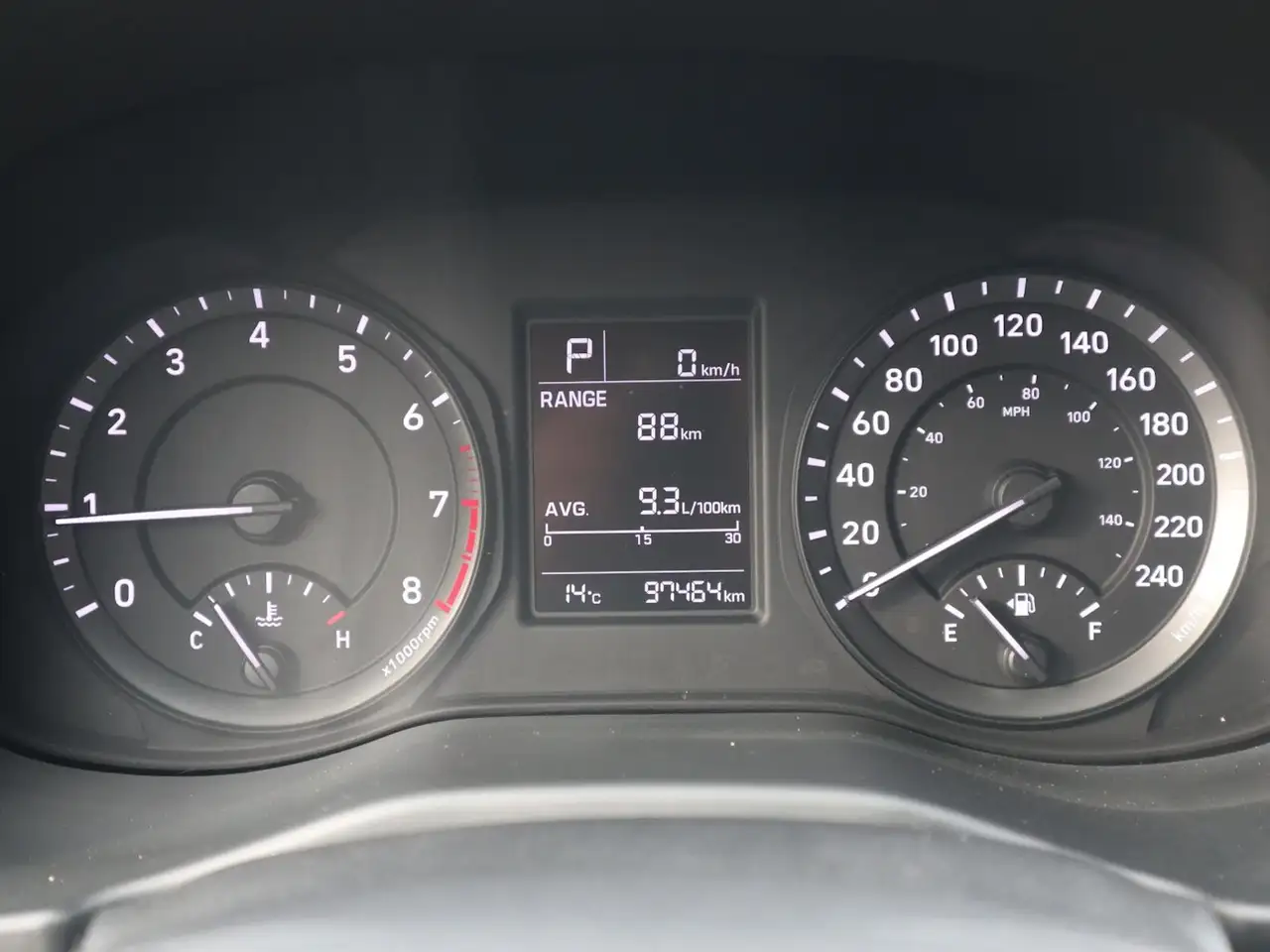 Hyundai KONA снимка Hyundai KONA