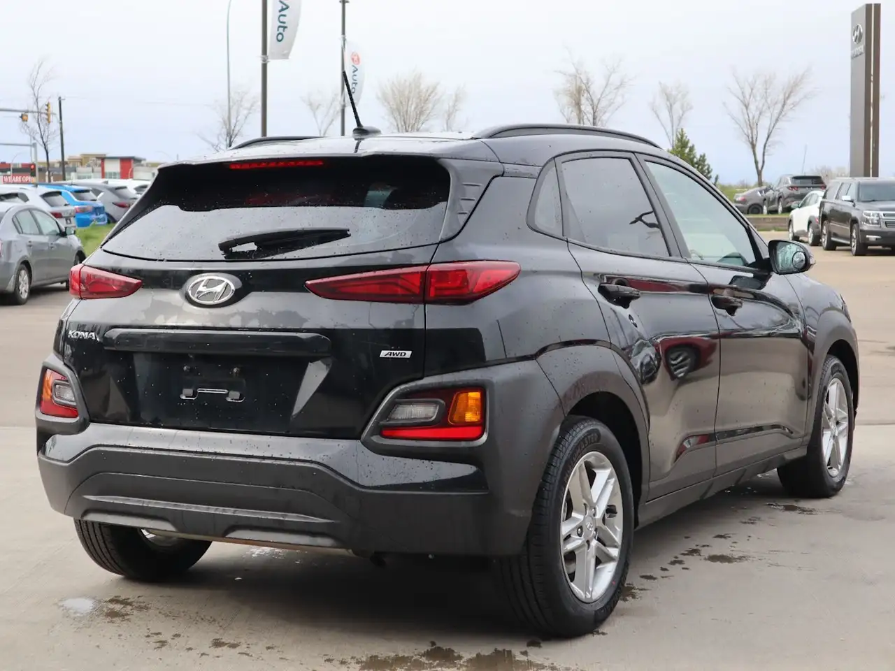 Hyundai KONA снимка Hyundai KONA