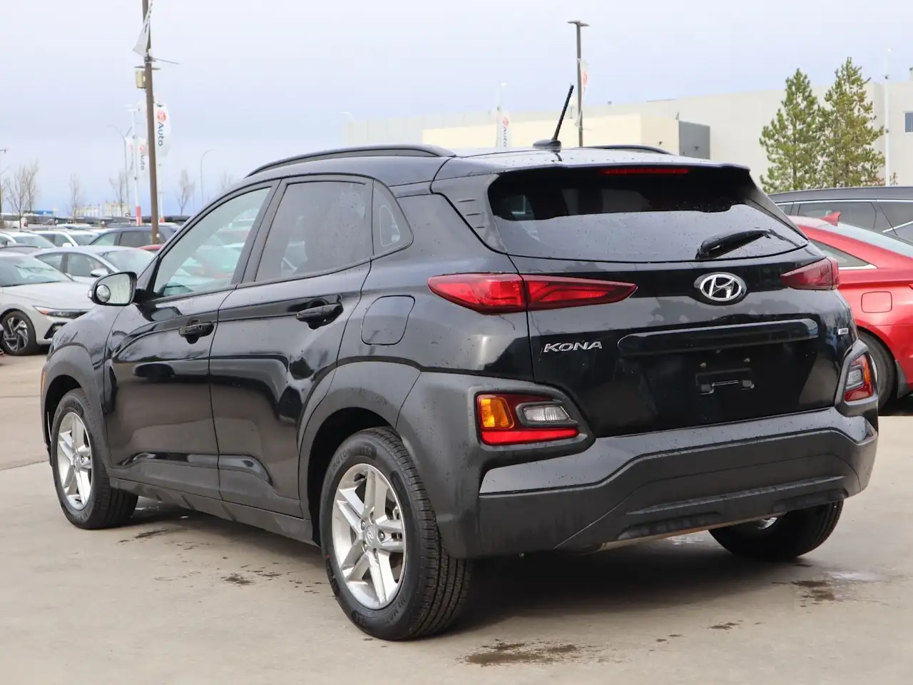 Hyundai KONA снимка Hyundai KONA