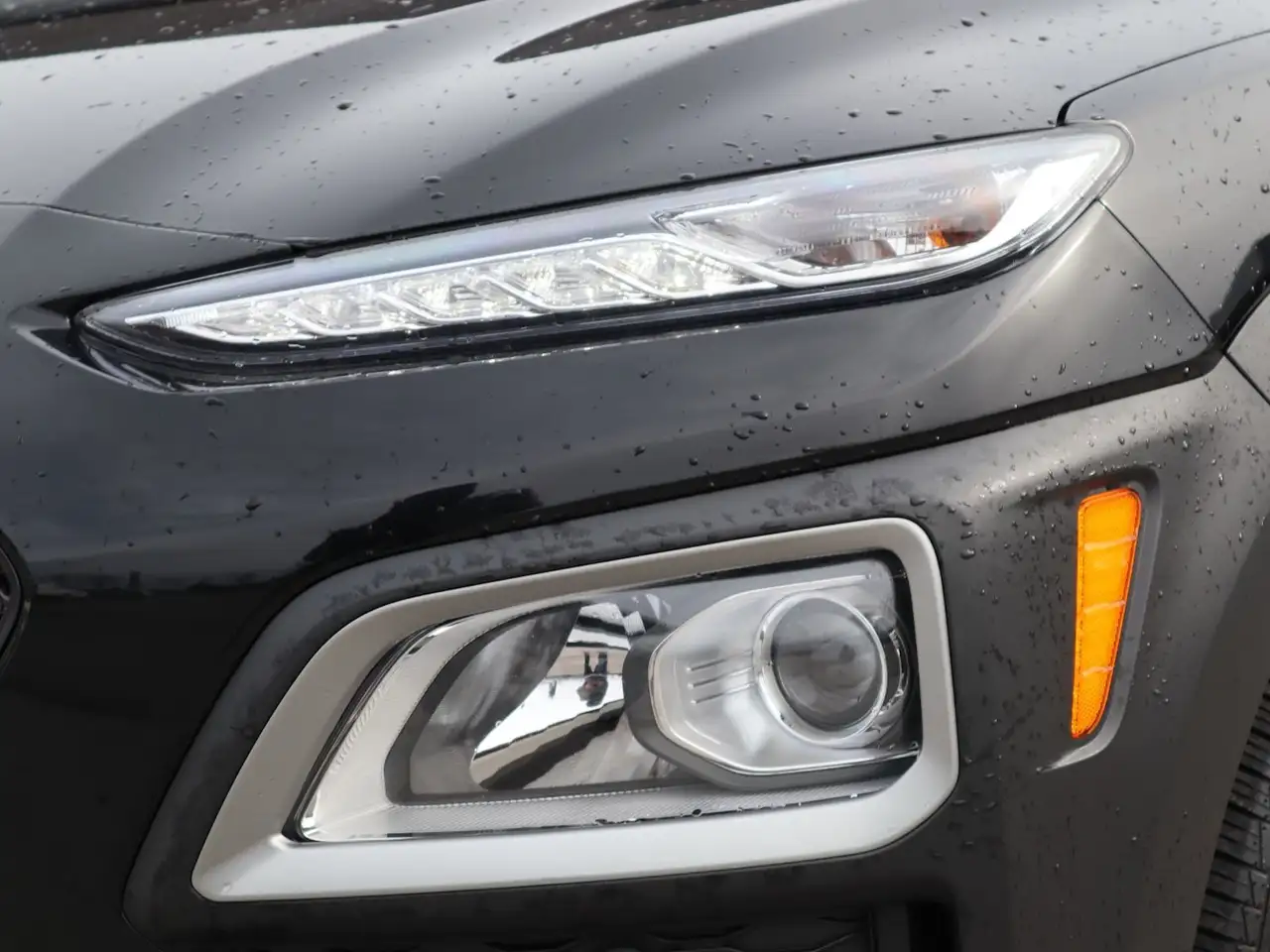 Hyundai KONA снимка Hyundai KONA