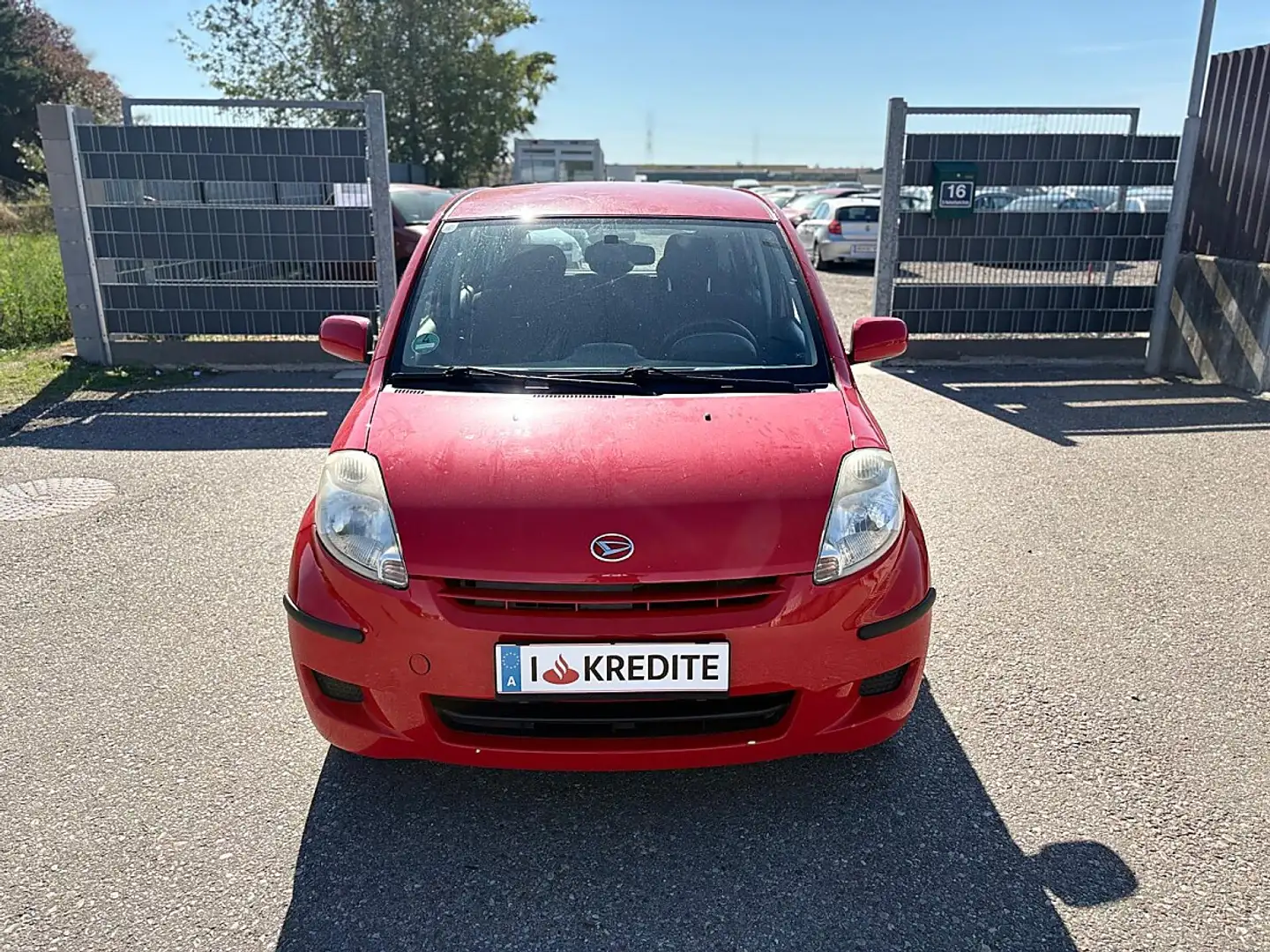 Daihatsu Sirion 1,0 pickerl 3/2027 Rot - 2