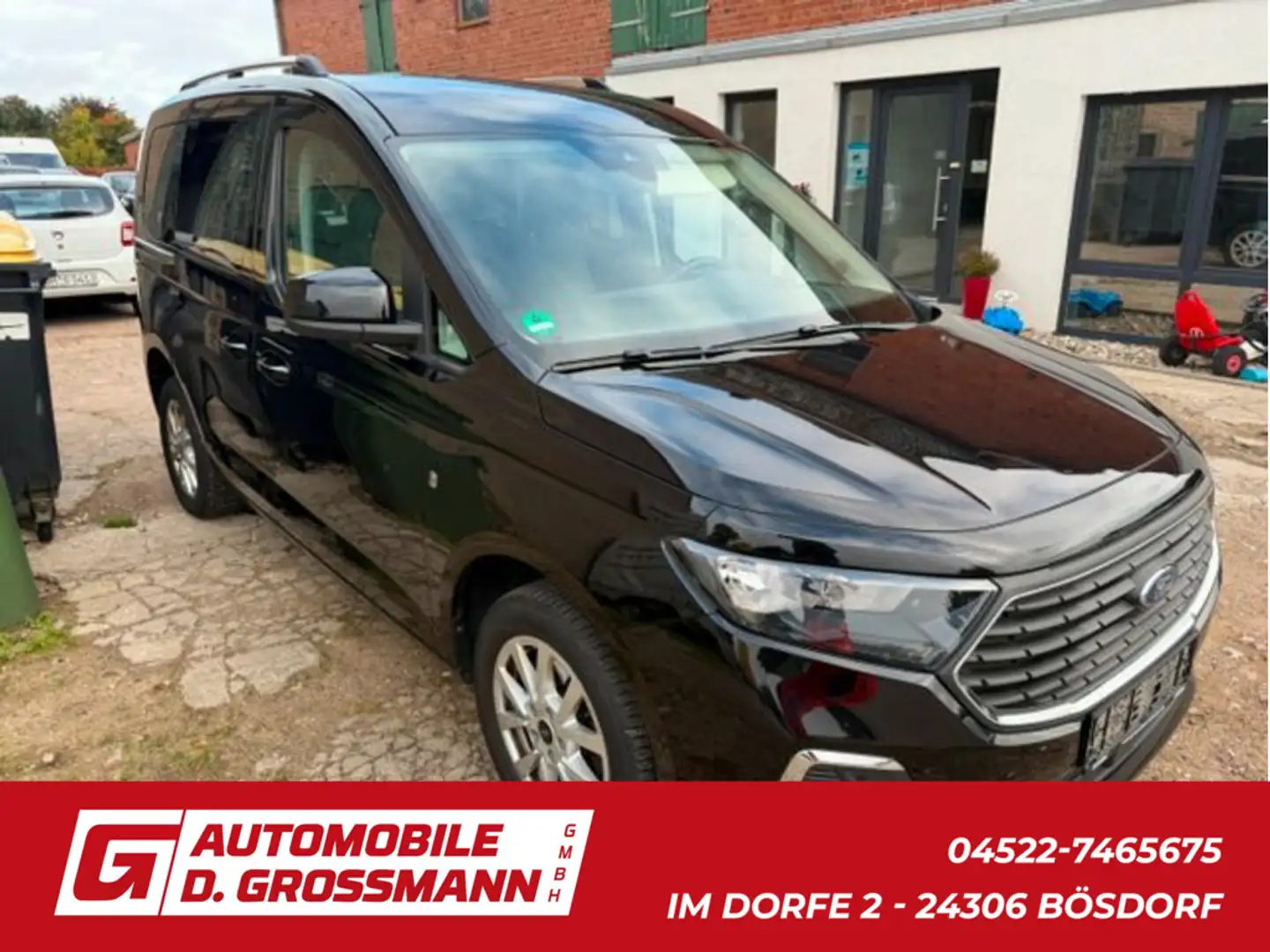 Ford Tourneo Connect 2,0D Titanium Schwarz - 1