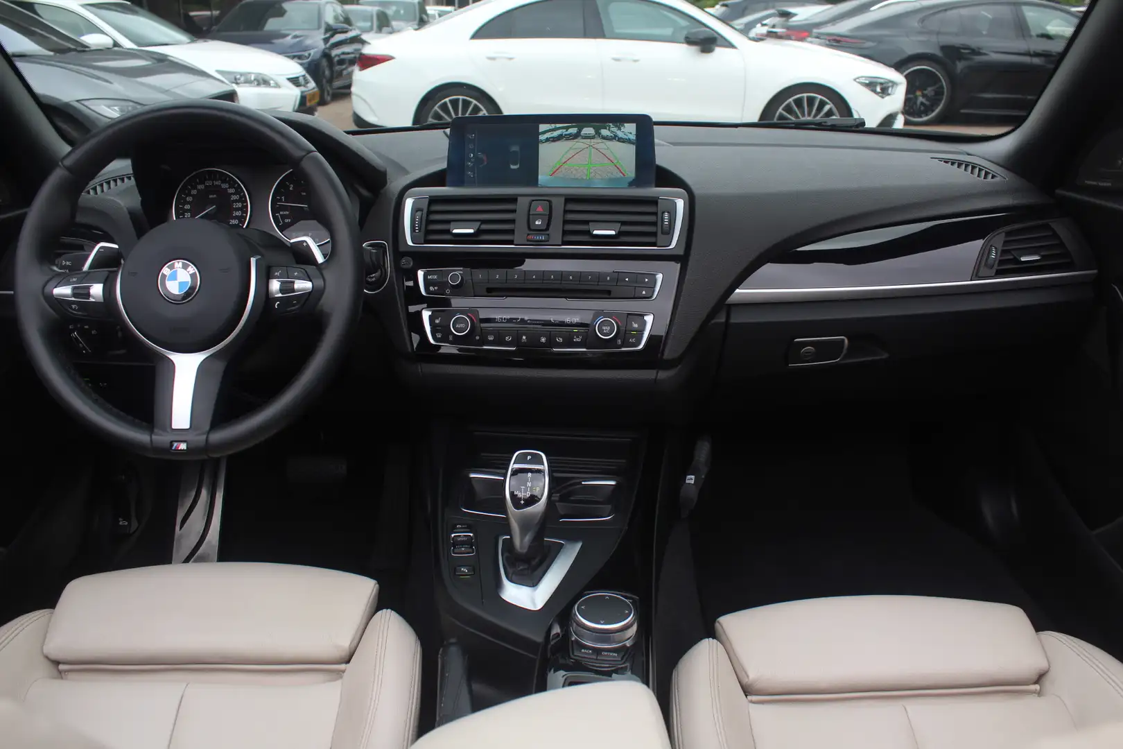 BMW 240 2-serie Cabrio M240i xDrive High Exe. M Sport / Ca Zwart - 2