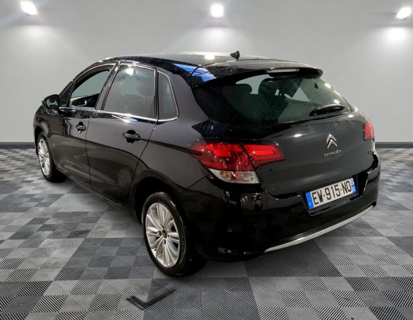 Citroen C4 C4 BlueHDi 120 S Černá - 2