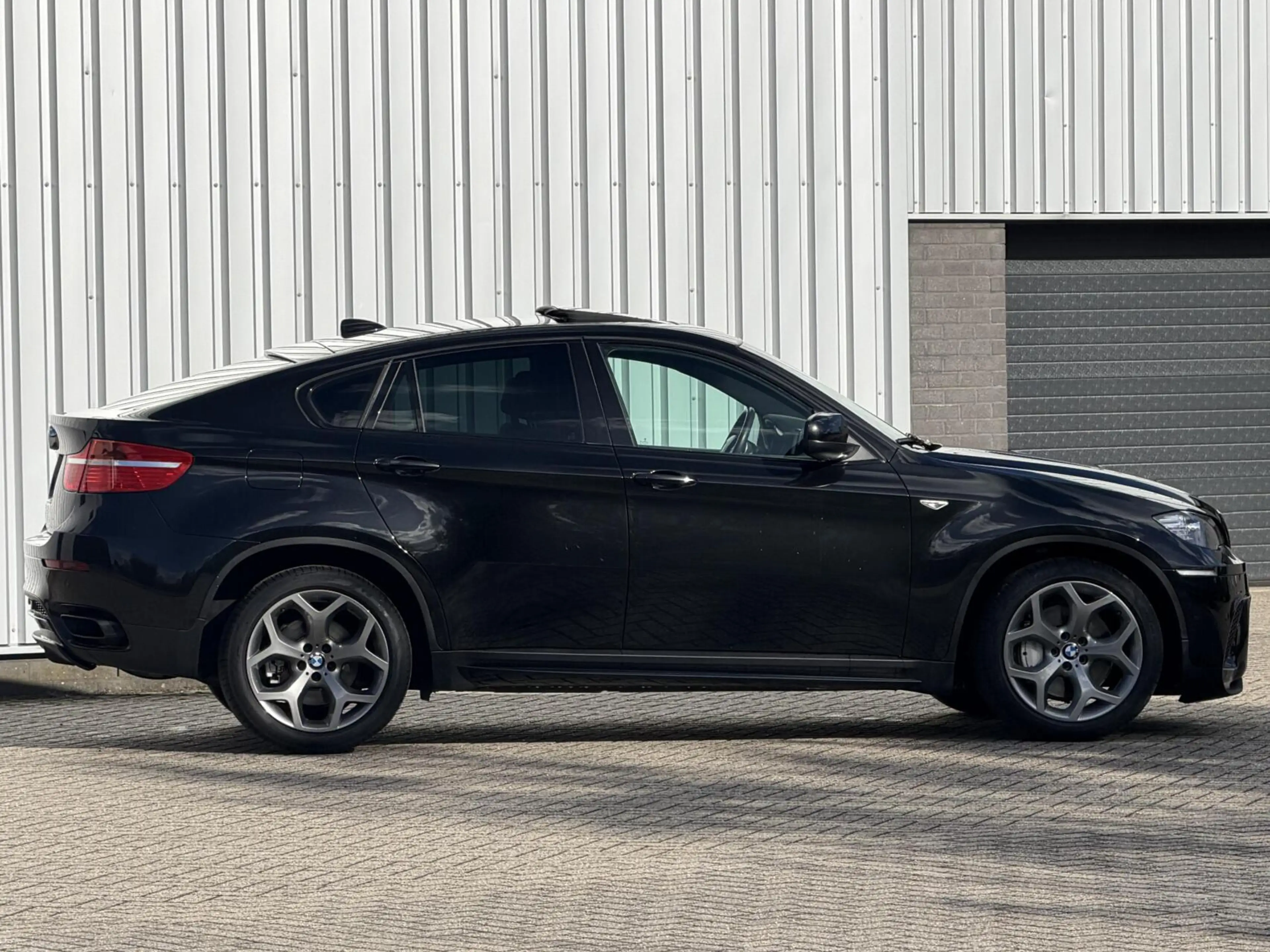 BMW X6 xDrive50i m pakket km 136000 inruil mogelijk — photo 5
