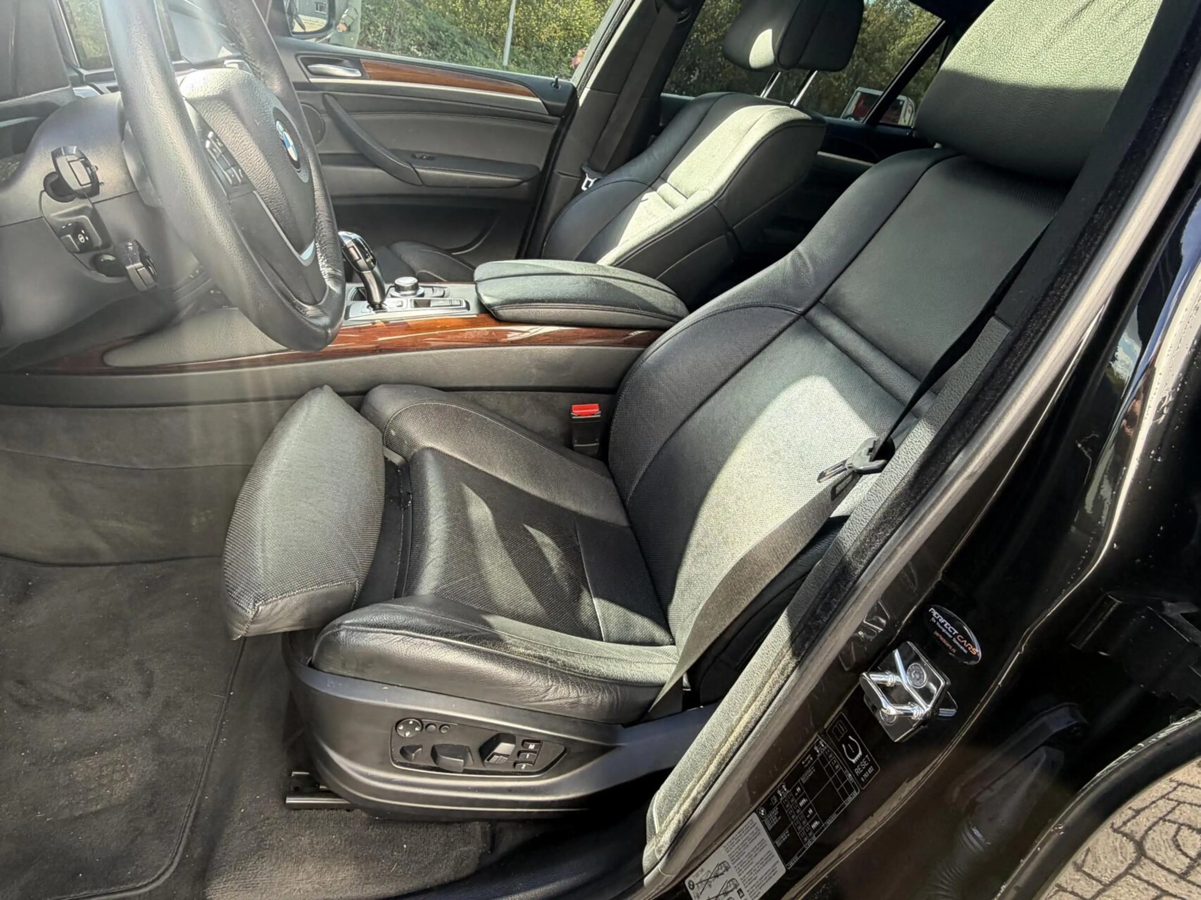 BMW X6 xDrive50i m pakket km 136000 inruil mogelijk — photo 10