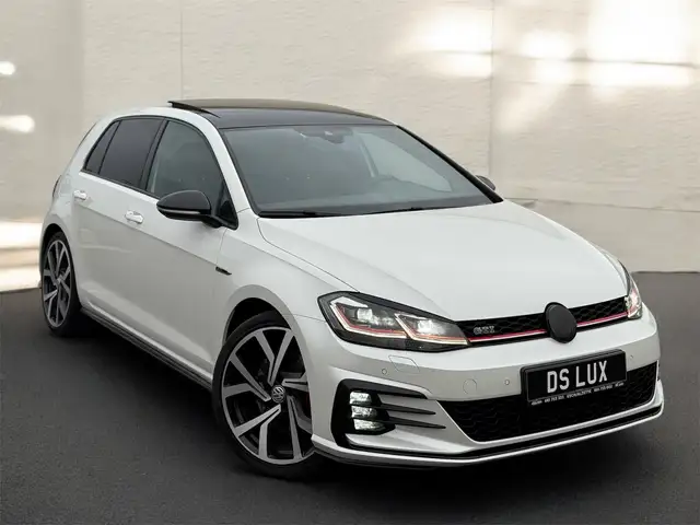 Volkswagen Golf GTI 7 FACELIFT DSG6 VIRTUAL COCPIT / LED / NAVI PRO /
