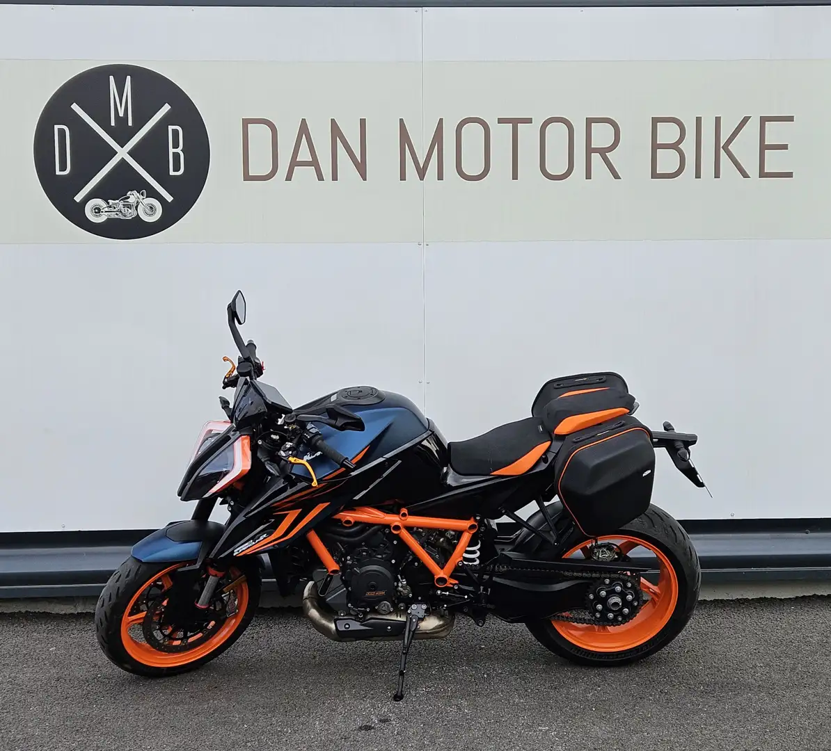 KTM 1290 Super Duke R Azul - 1