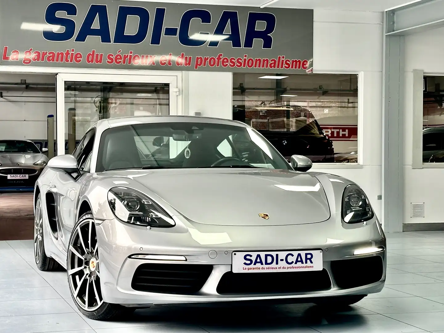 Porsche Cayman 718 - 2.0 Turbo 300cv - ETAT NEUF Gris - 1