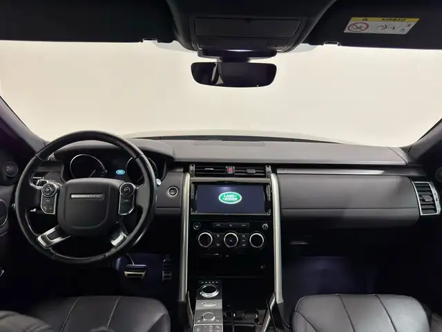 Land Rover Discovery 3 view 4