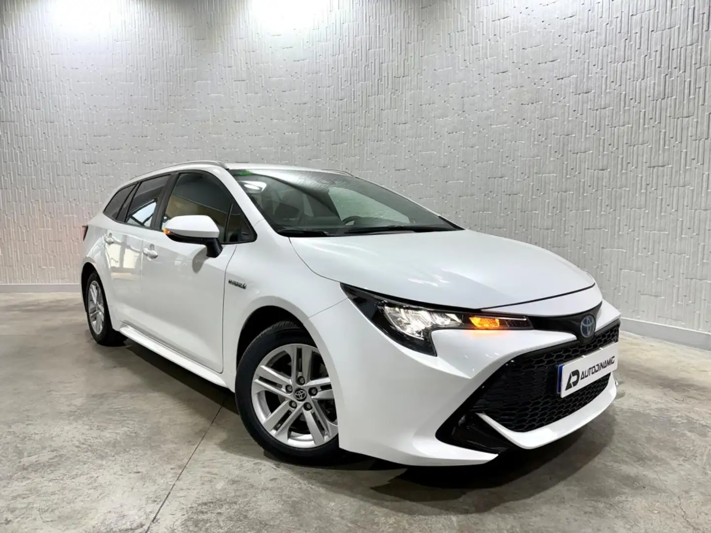 Toyota Corolla Touring Sports 125H Business Blanco - 2