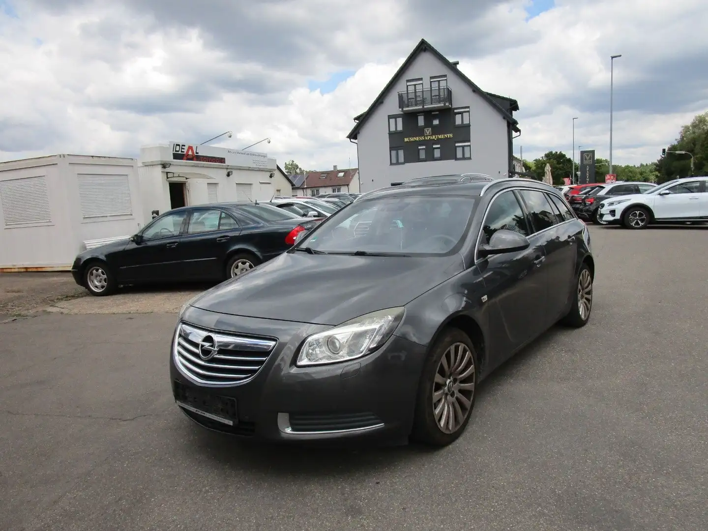 Opel Insignia 2.0 CDTI A  Aut. *AHK*XENON*NAVI*PDC* Grau - 2