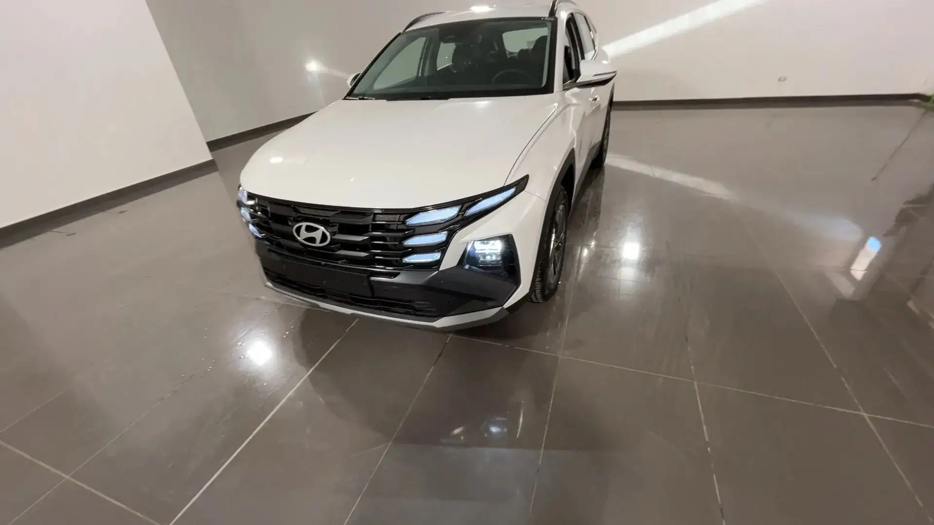 Hyundai TUCSON Tucson 1.6 CRDi MAXX 115CV Bianco - 1