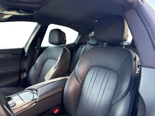 Maserati Ghibli view 12