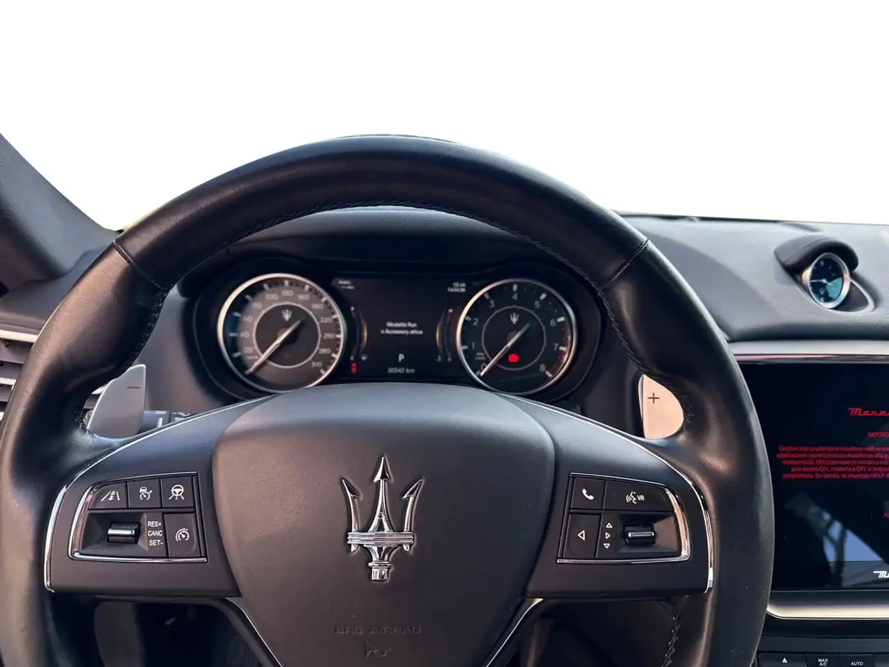 Maserati Ghibli 2024 — фото 10