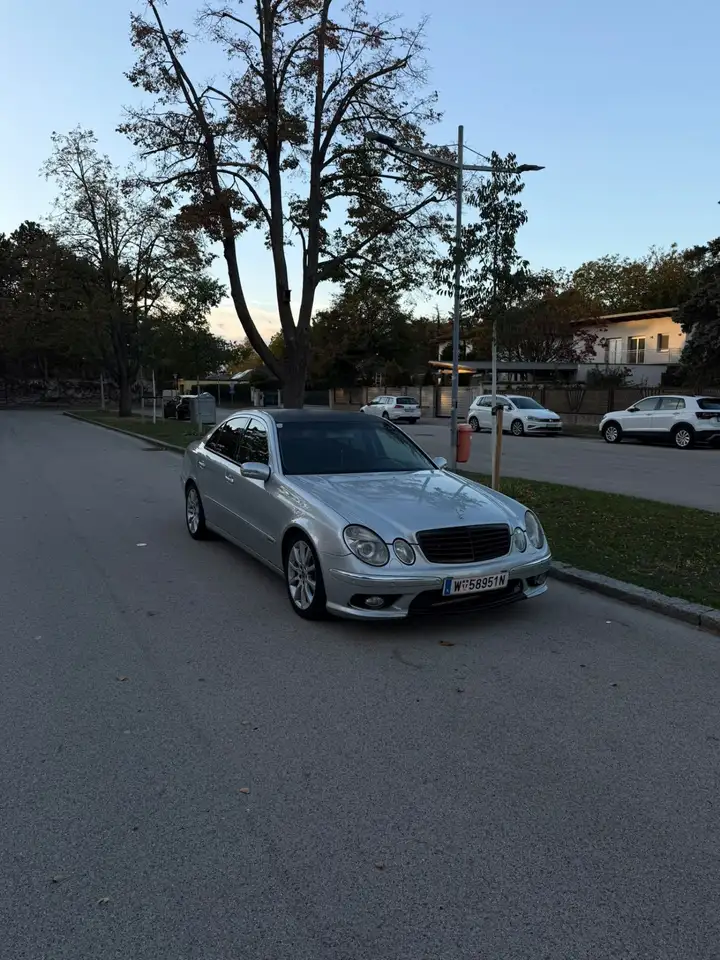 Mercedes-Benz E 270