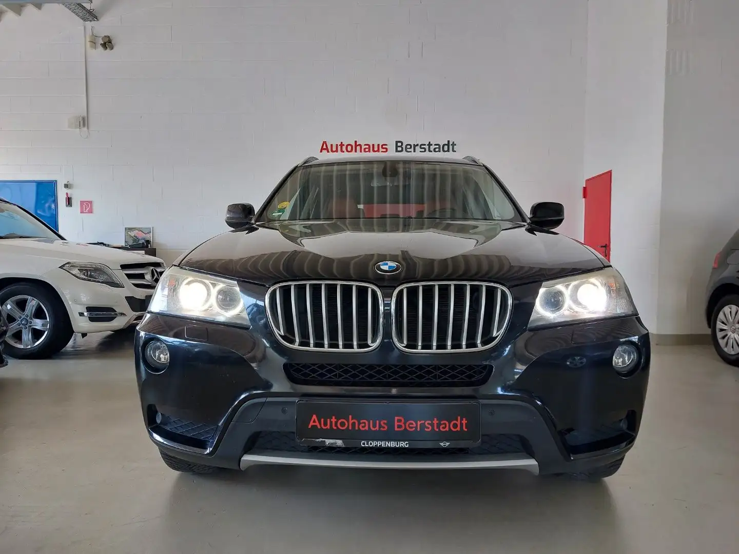 BMW X3 xDrive 20d Aut. Navi*Head-UP*Leder*19Zoll-M Noir - 2