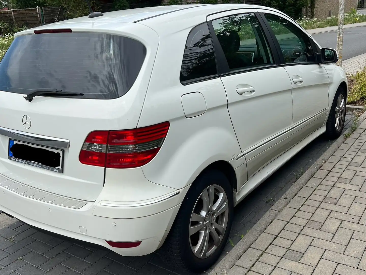 Mercedes-Benz B 180 B 180 Autotronic Bílá - 2
