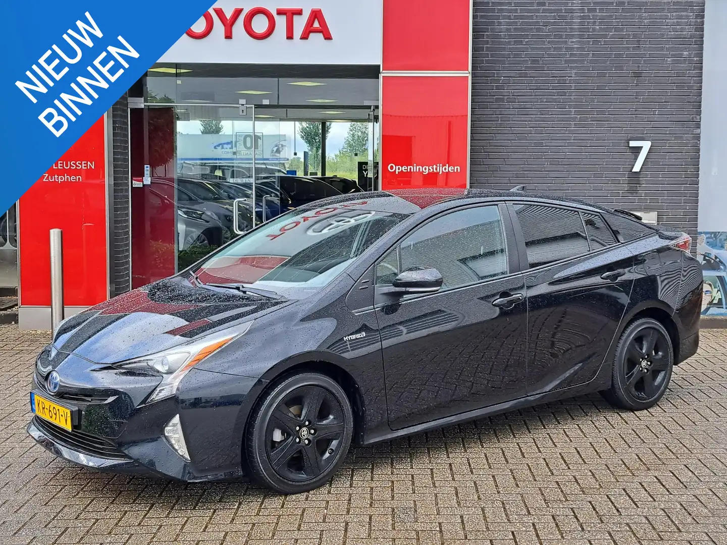 Toyota Prius 1.8 First Edition NAVIGATIE ACHTERUITRIJCAMERA TRE Noir - 1