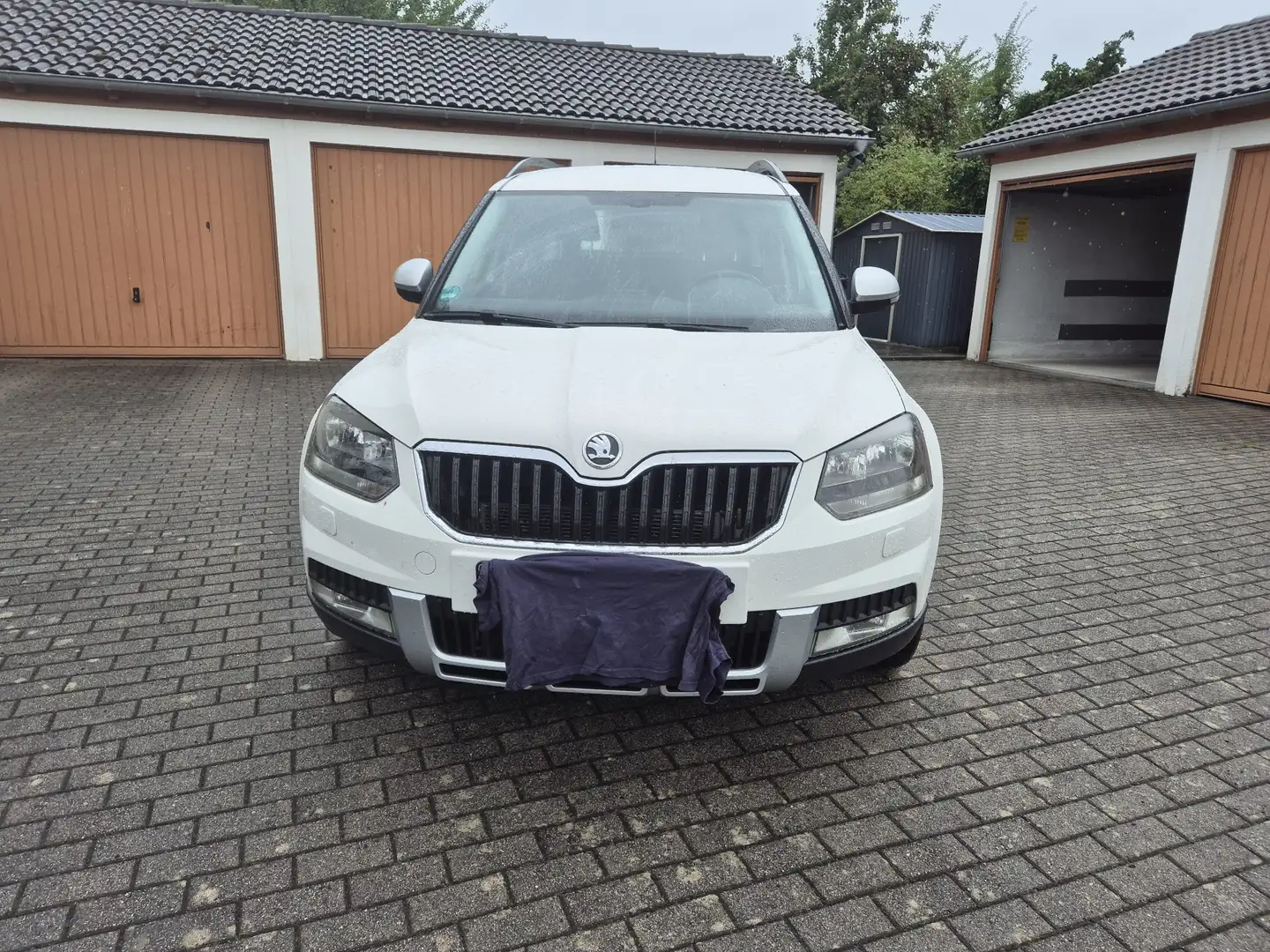 Skoda Yeti Ambition Outdoor 4x4 Blanc - 1