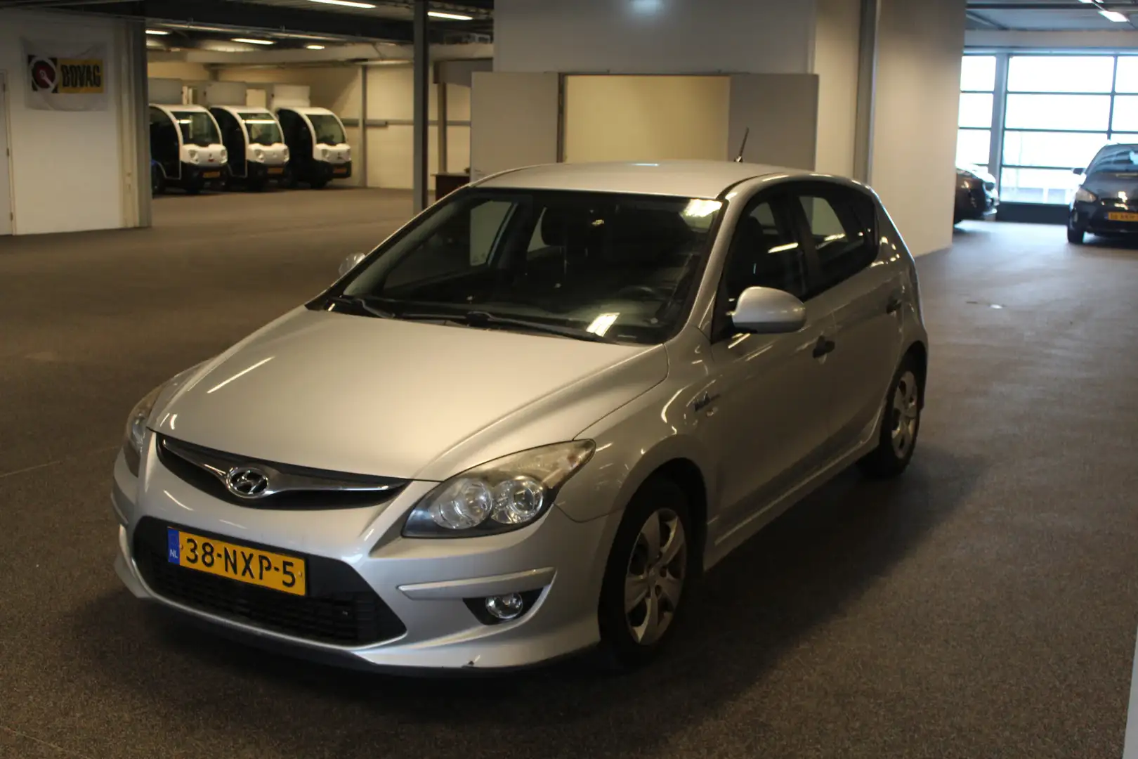 Hyundai i30 1.4i i-Drive Cool MEENEEMPRIJS/EXPORTPRIJS/HANDELS Grau - 1