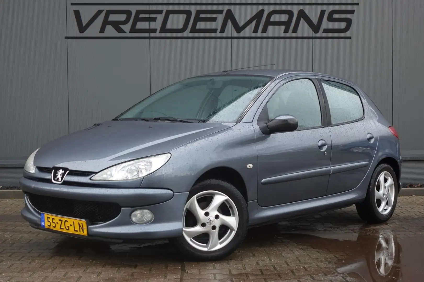 Peugeot 206 1.4 Forever (Nieuwe distributieset!) Grau - 1