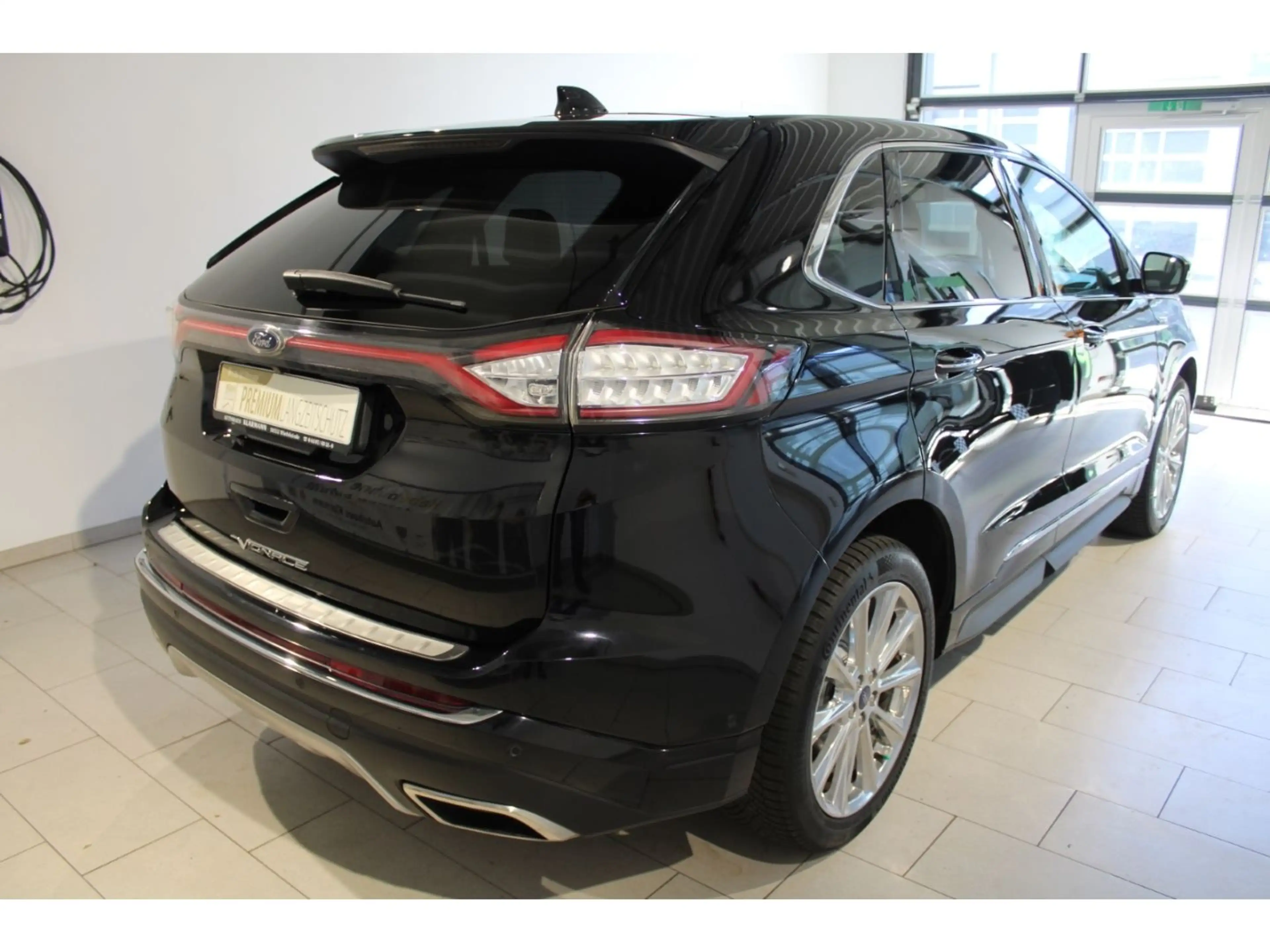 Ford Edge Vignale 4x4 El. Panodach Navi Leder Memory — photo 3