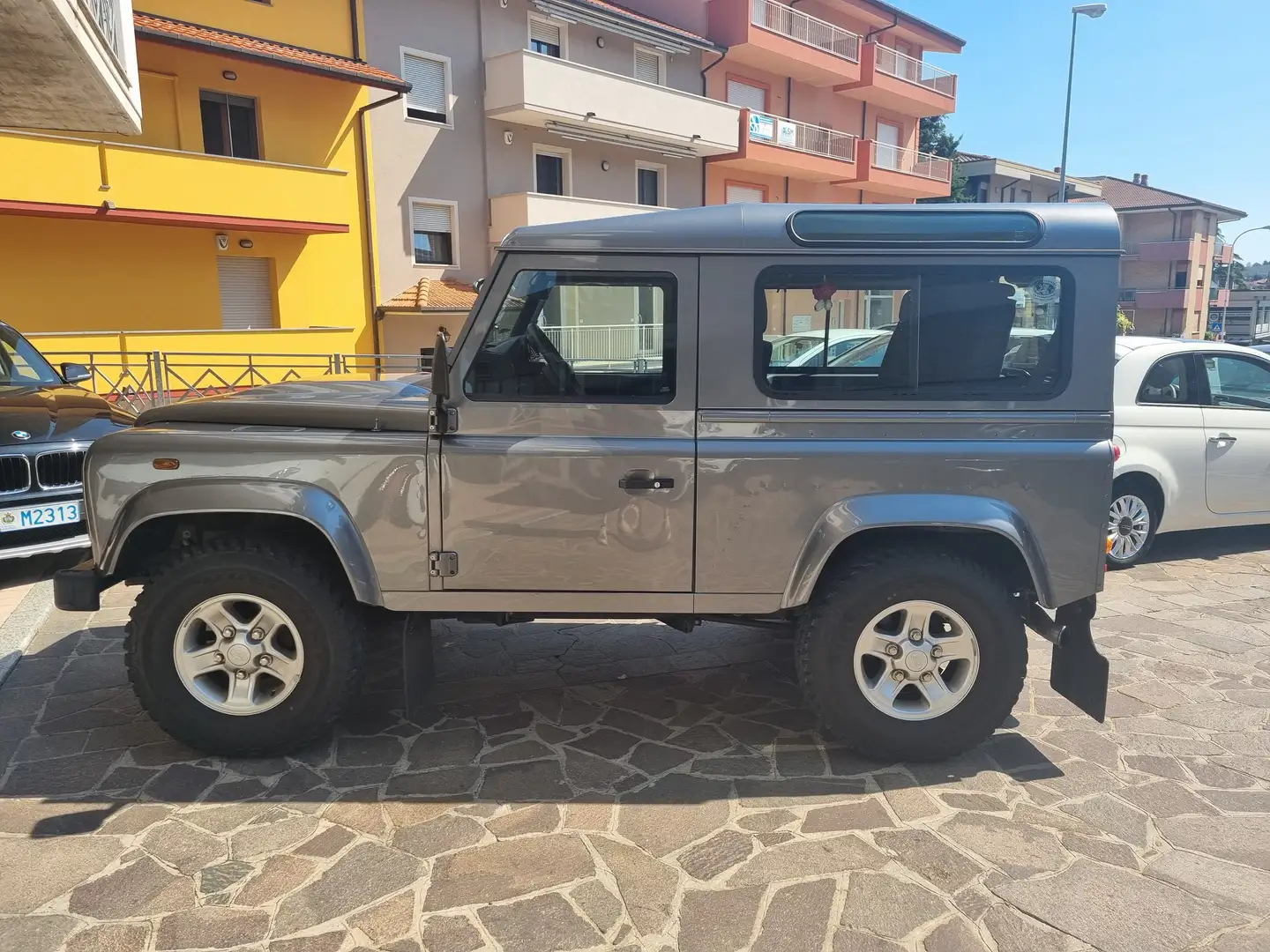 Land Rover Defender Defender 90 2.4 td E SW Grigio - 1