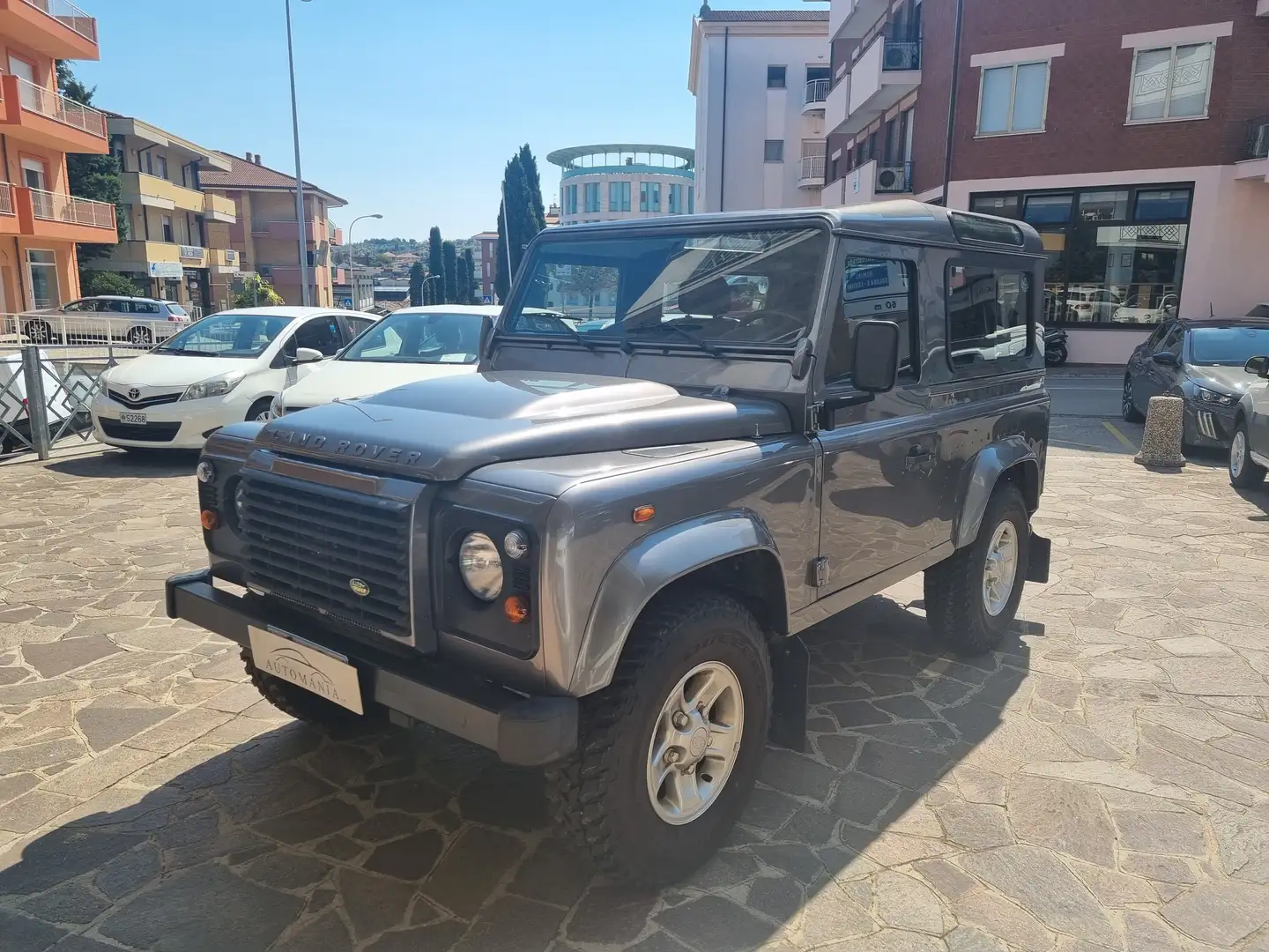 Land Rover Defender Defender 90 2.4 td E SW Grigio - 2