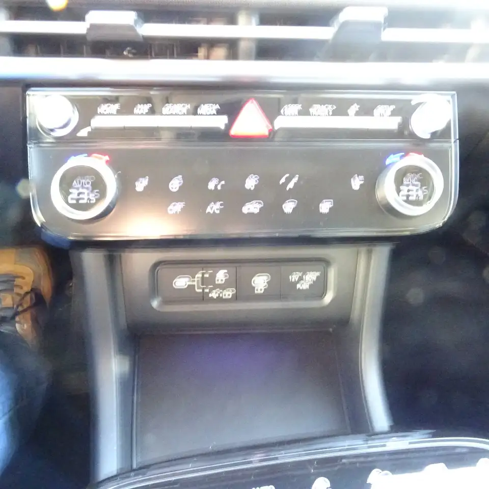 Hyundai TUCSON 1.6 T-GDi 48V-Hybrid 4WD DCT Trend Kamera Navi Alu 16