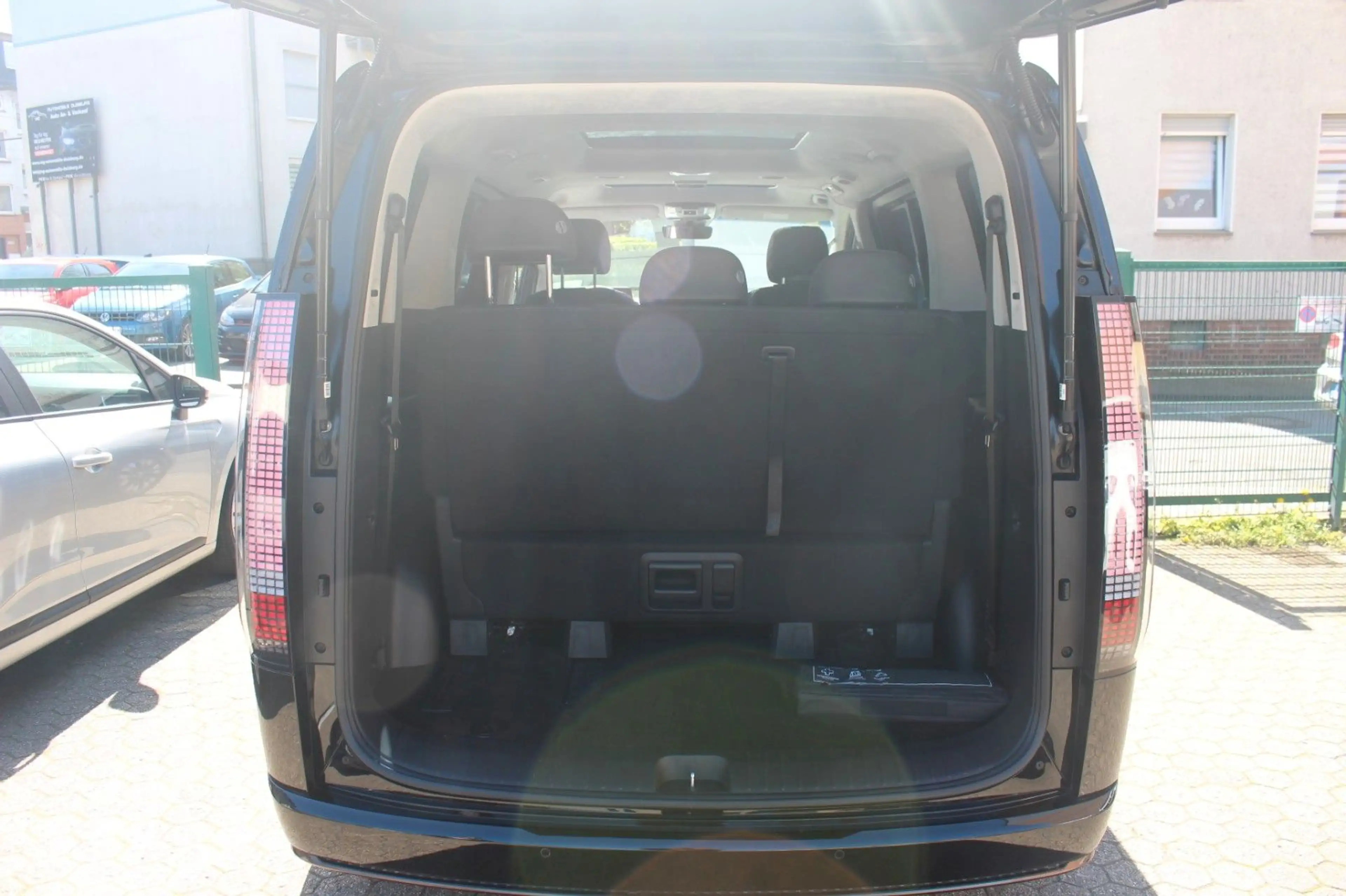 Hyundai STARIA Signature 2WD 7Sitzer/Memory/Head-Up/VOLL — photo 9
