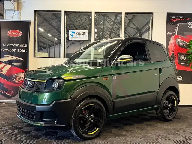 Ligier Myli R.EBEL X DARK GREEN Mopedauto Microcar 45KM