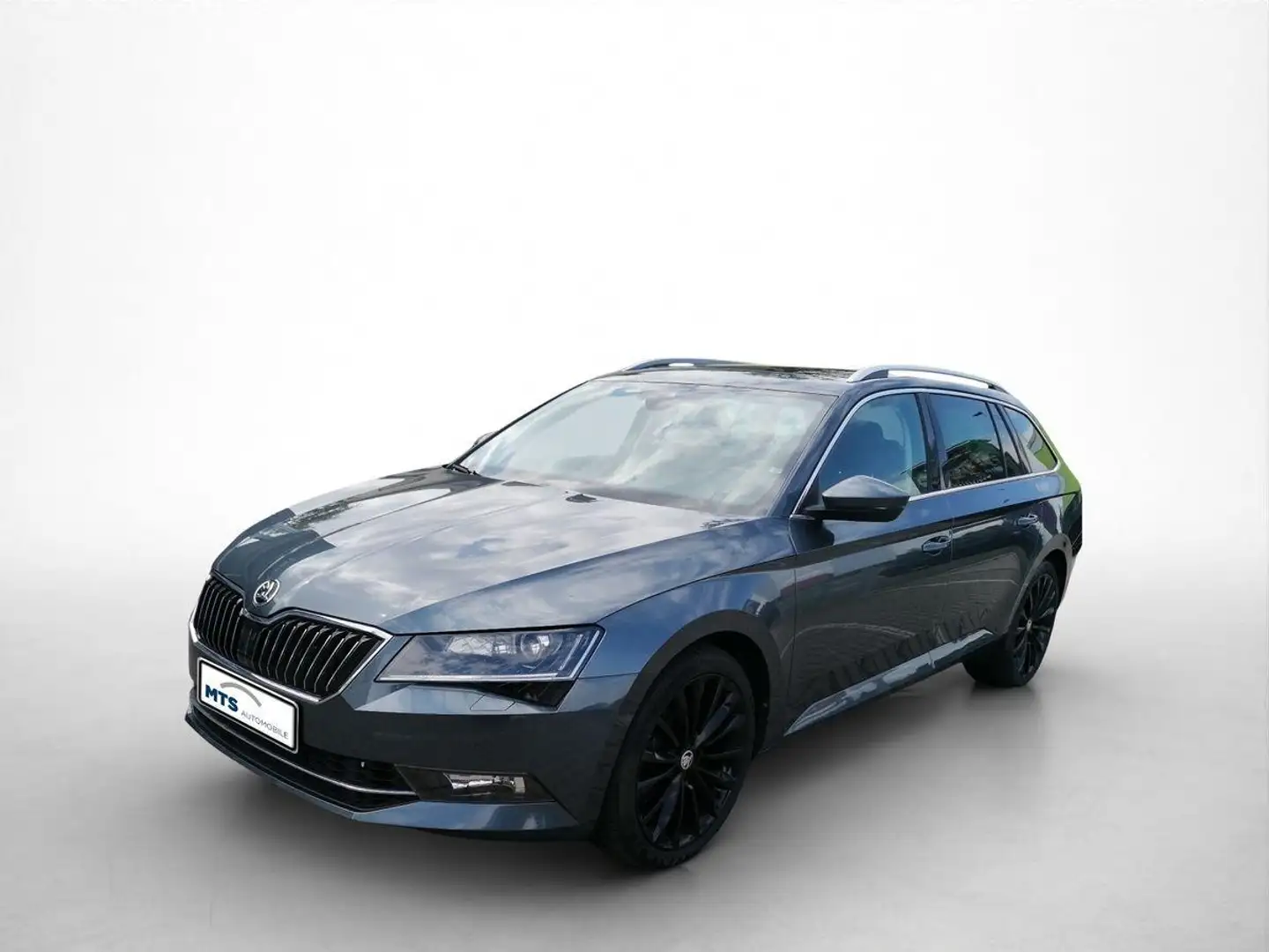 Skoda Superb Combi 2.0 TSI Style 4x4 AHK Navi uvm. Grau - 2