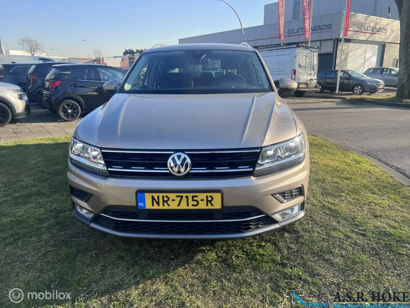 Volkswagen Tiguan 1.4 TSI ACT Highline Geel - 2