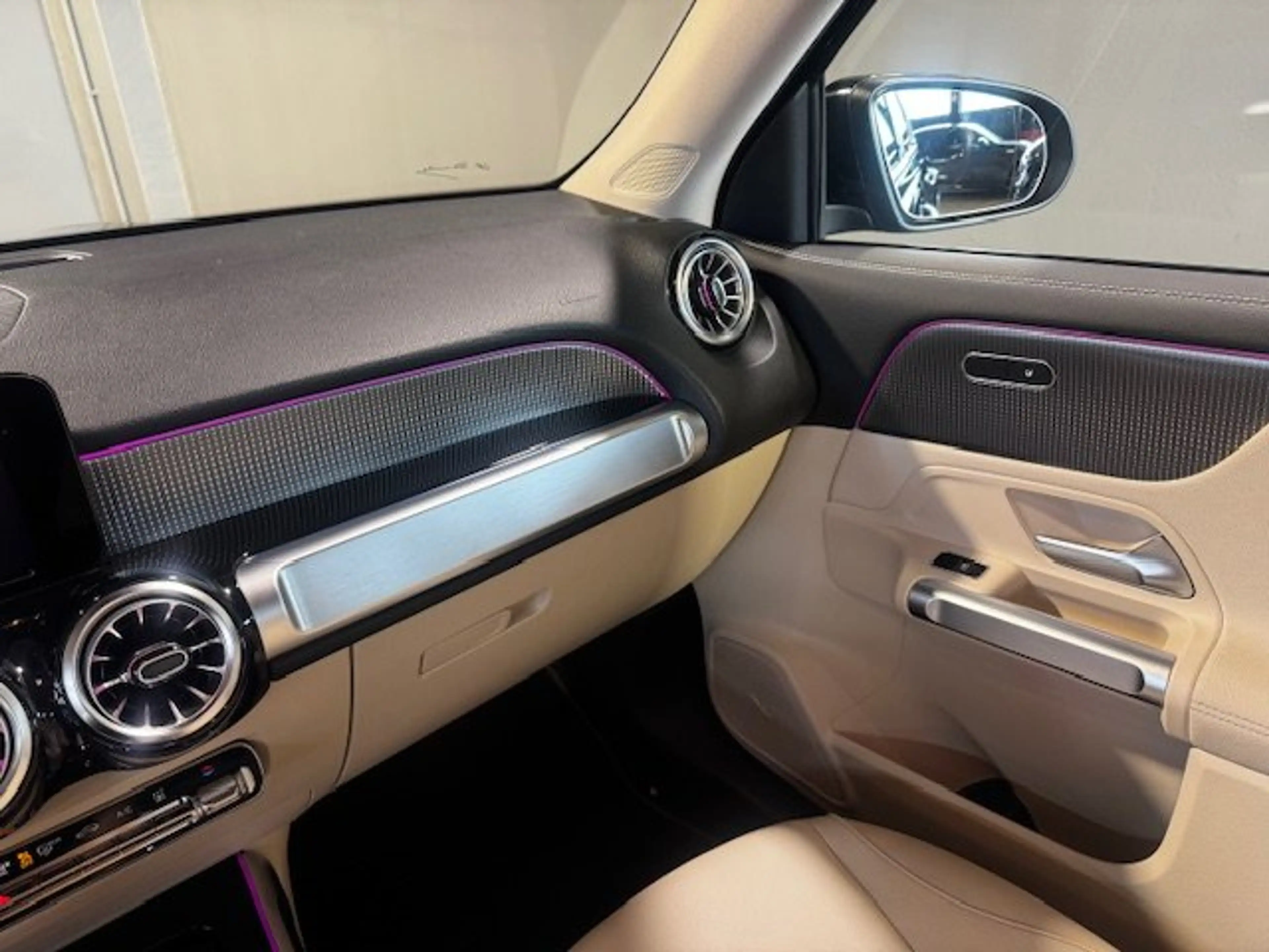 Mercedes-Benz EQB 250 Progressive Night Dist/360°/LED/Sound/18 — photo 8