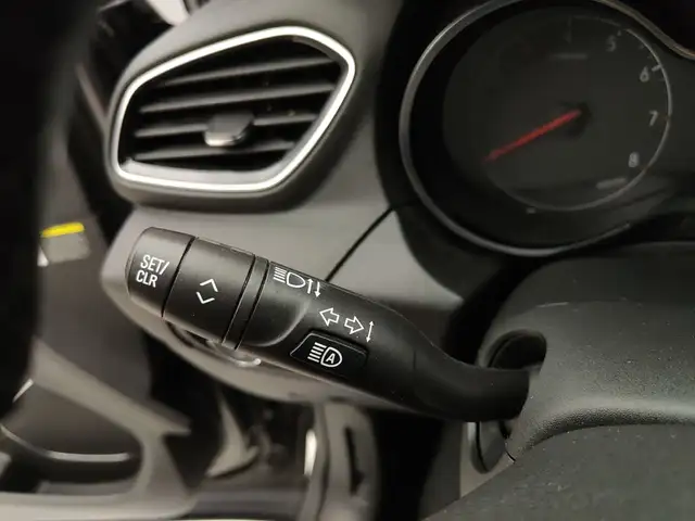 Opel Grandland X view 12