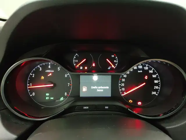 Opel Grandland X view 11