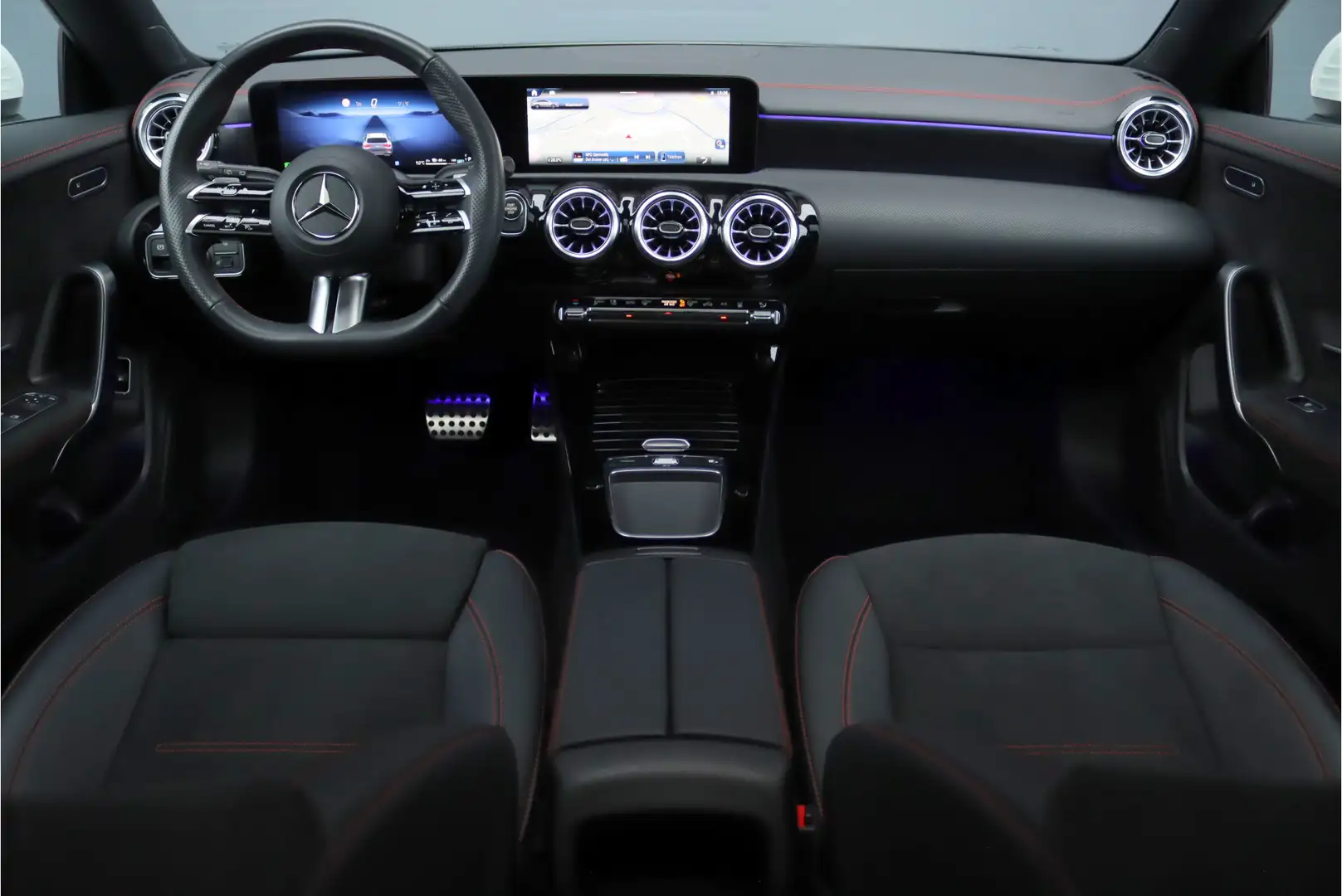 Mercedes-Benz CLA 250 Shooting Brake e AMG Line Aut8 | Facelift | Panora Weiß - 2