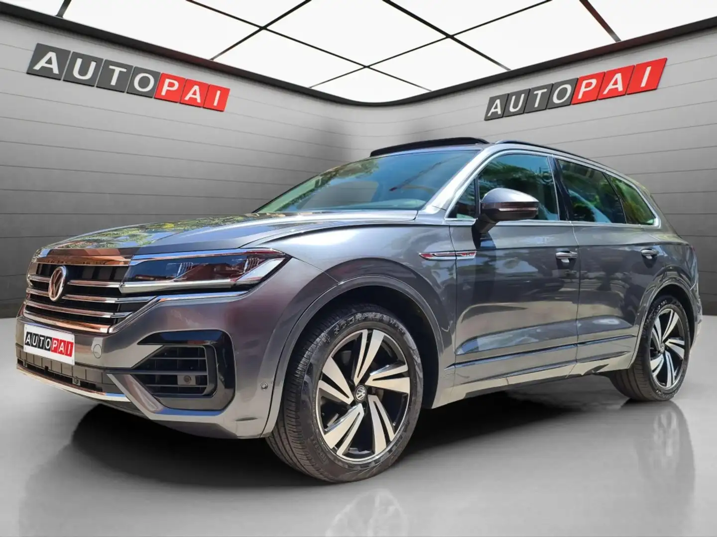 Volkswagen Touareg 3.0TDI V6 R-Line Individual Tip. Elegance 4M 210kW Gris - 1